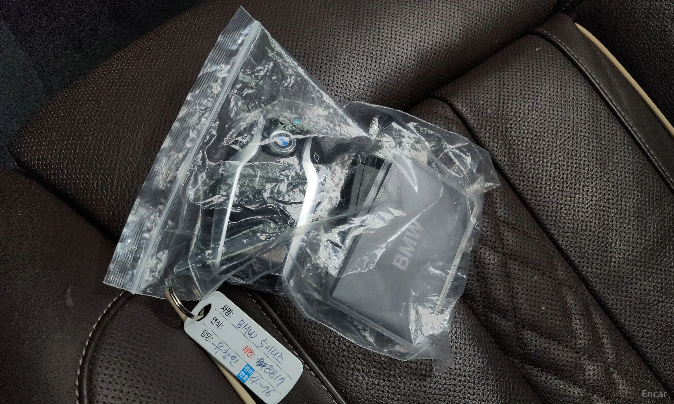 BMW 5 Series (G30) превью 15