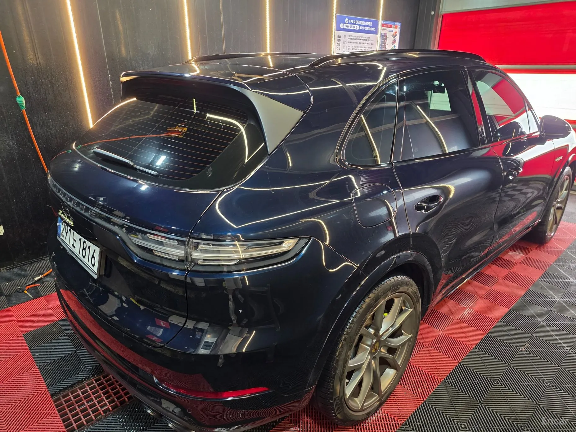 Porsche Cayenne (PO536) превью 2