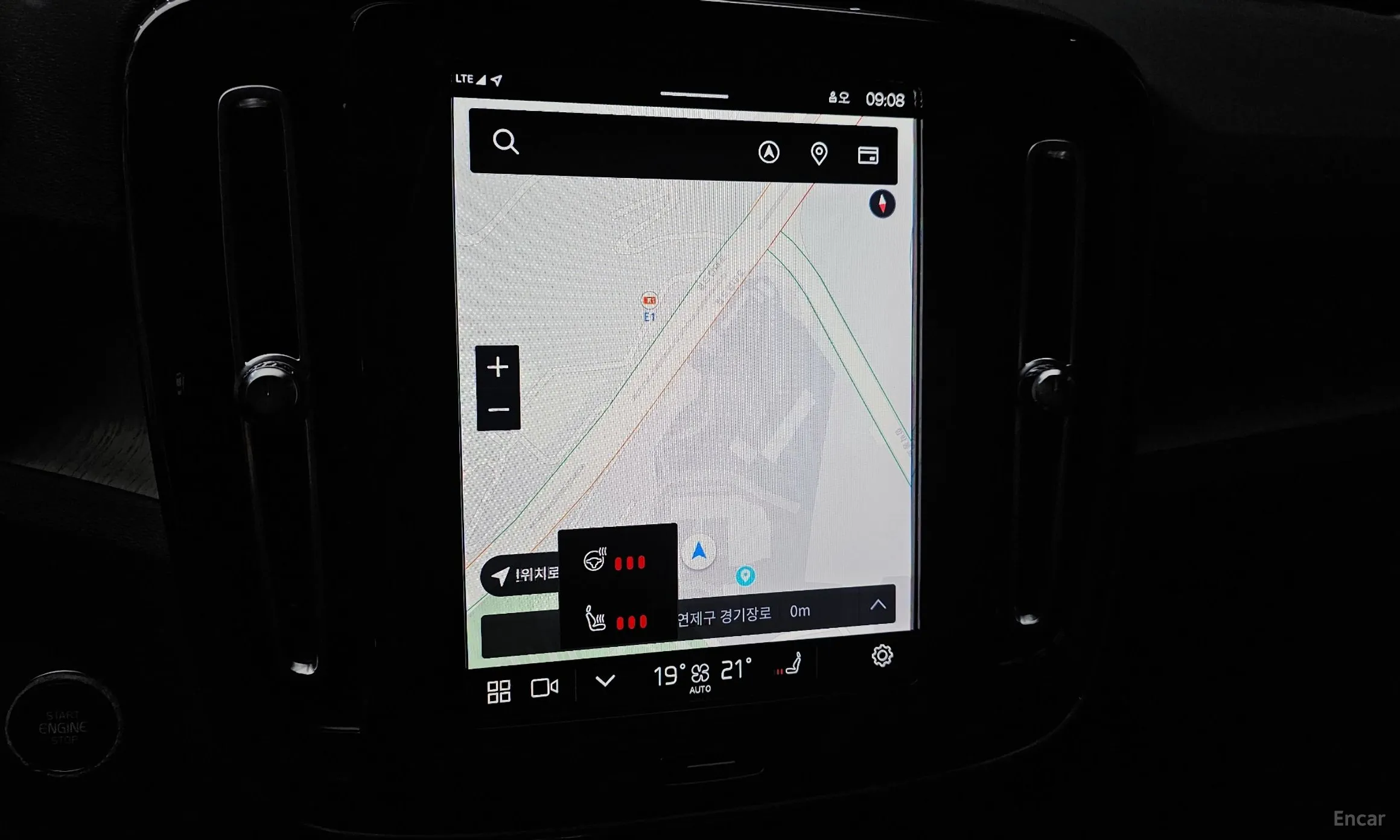 Volvo XC40 превью 13