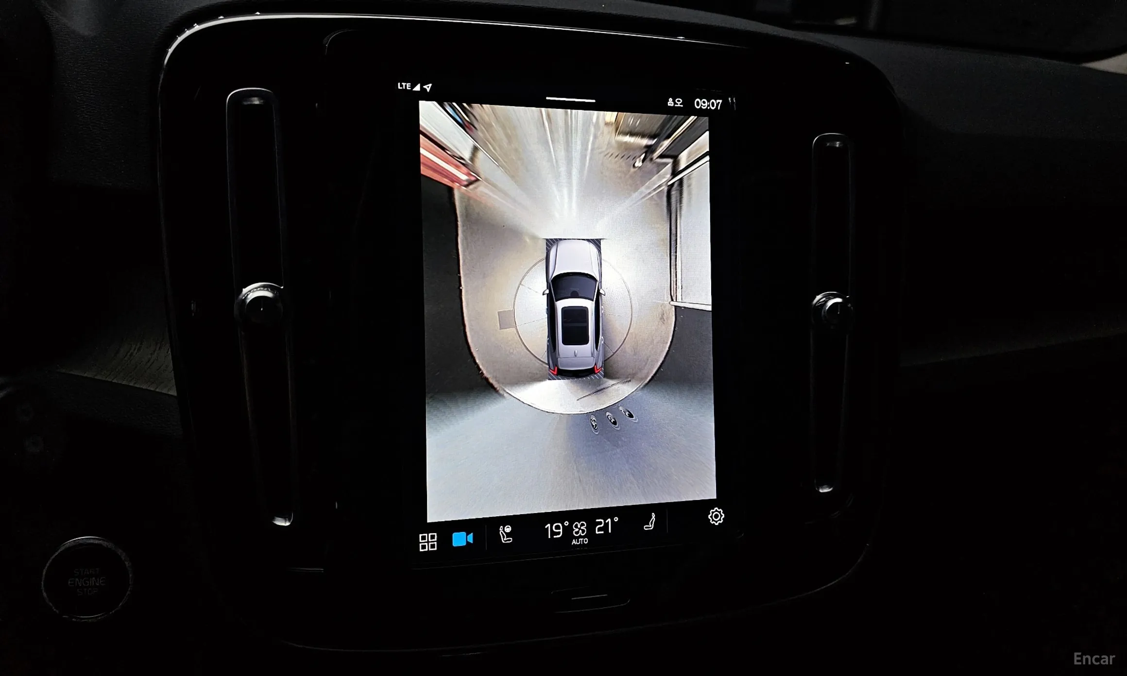 Volvo XC40 превью 14