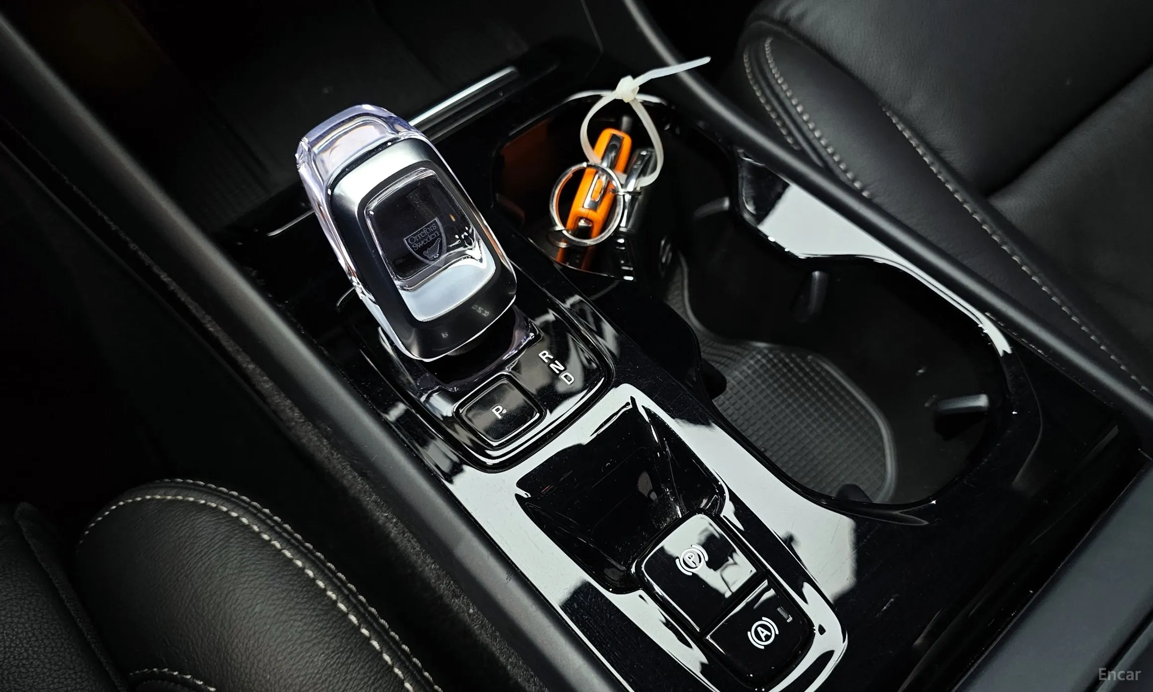 Volvo XC40 превью 9