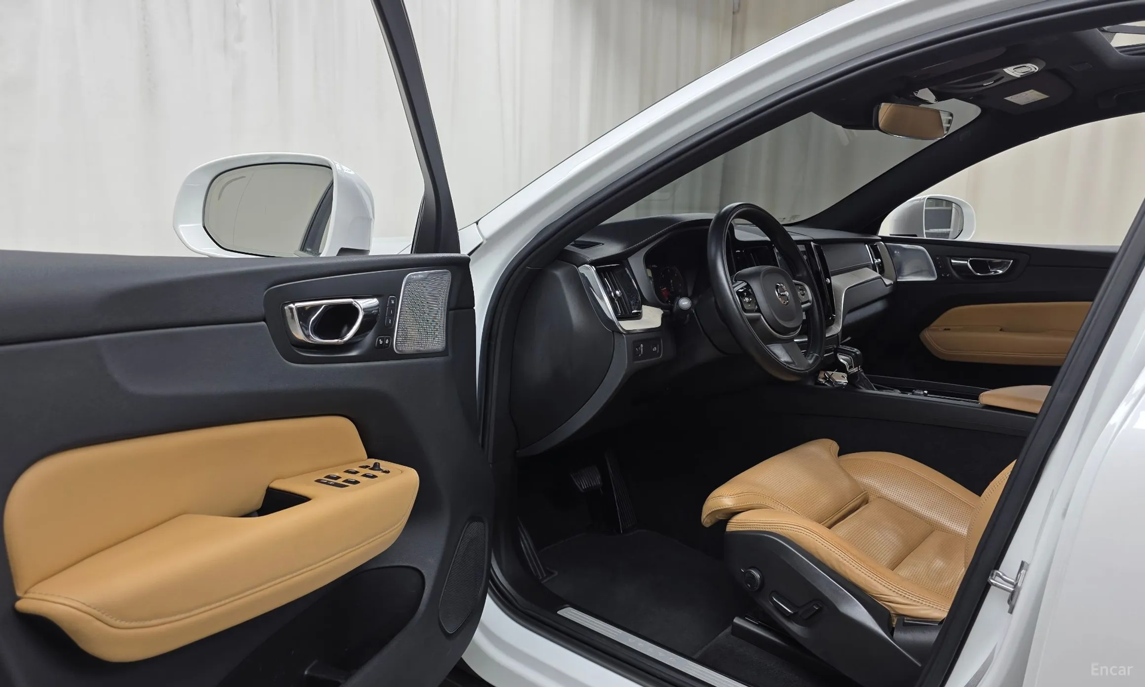 Volvo XC60 Gen 2 превью 10