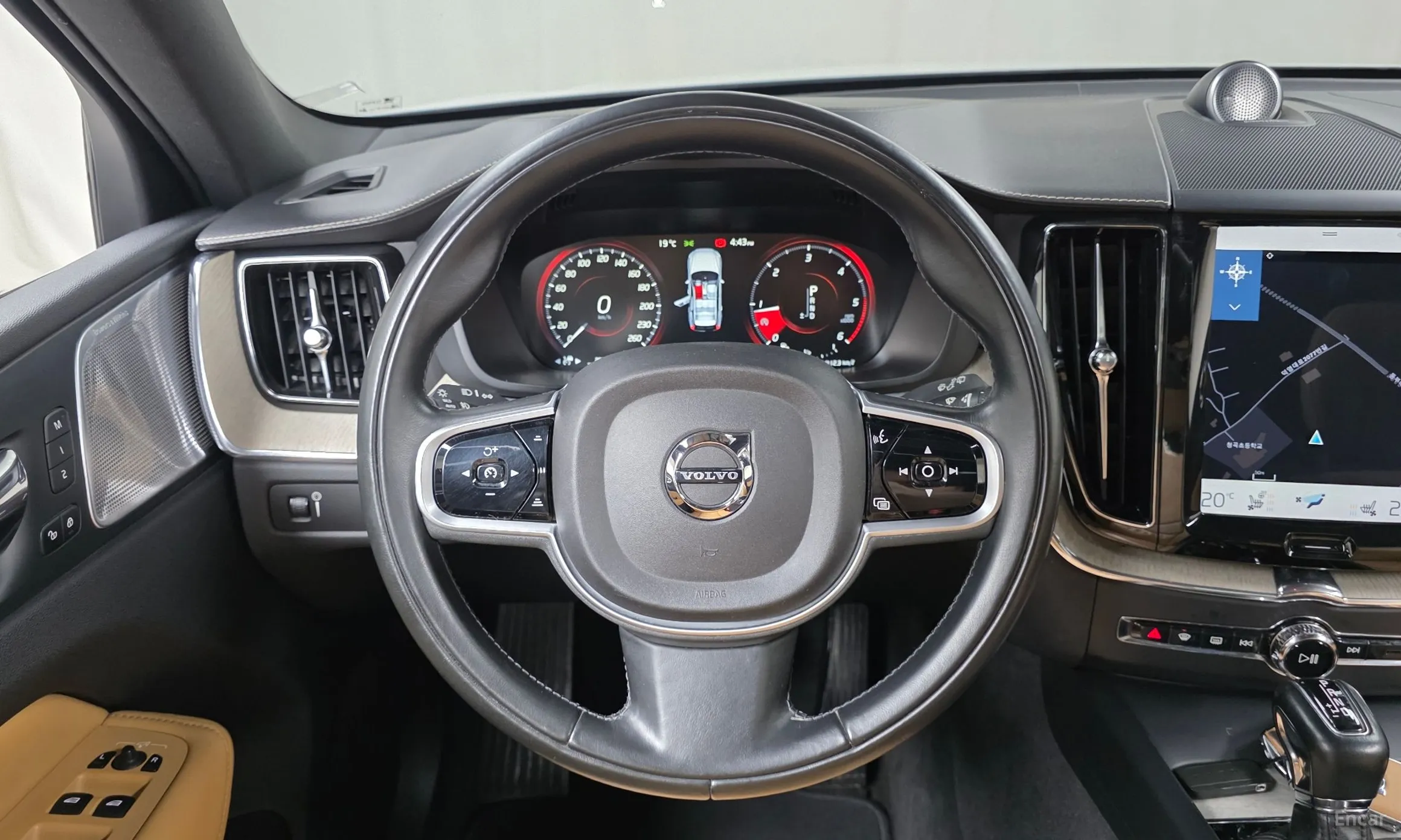 Volvo XC60 Gen 2 превью 13