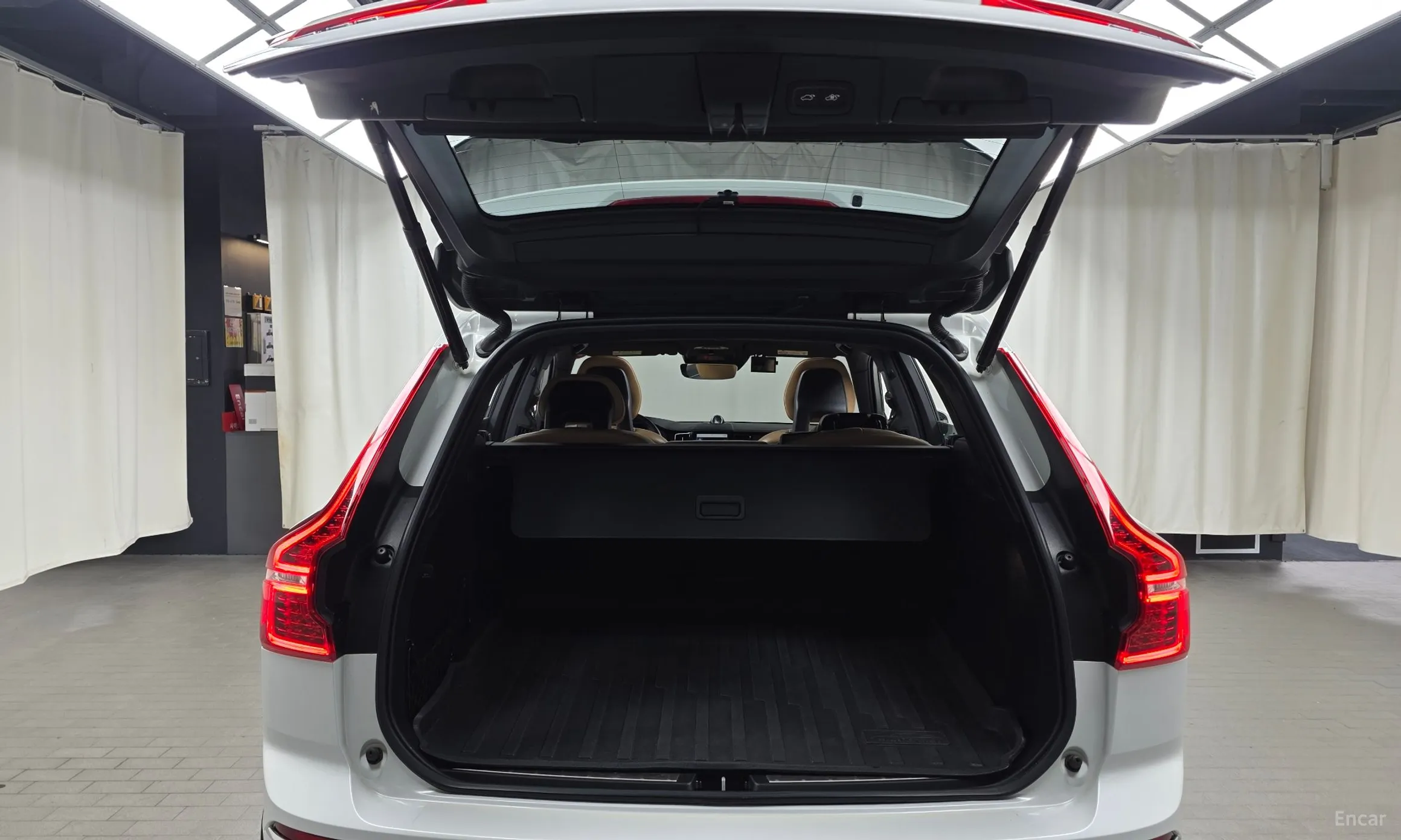 Volvo XC60 Gen 2 превью 20