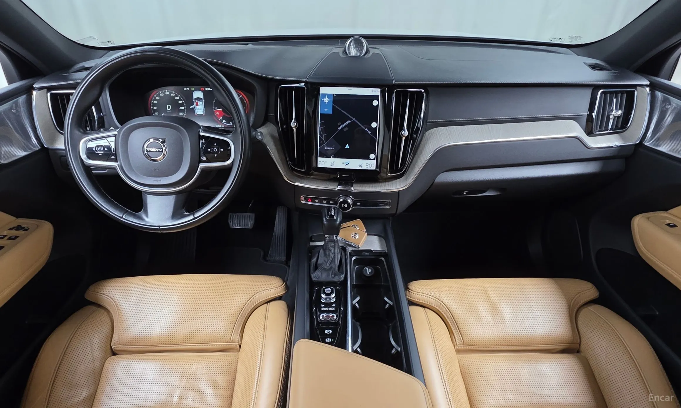 Volvo XC60 Gen 2 превью 7