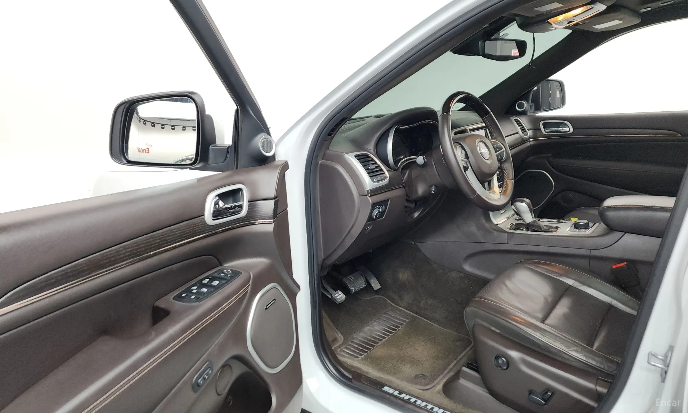 Jeep Grand Cherokee превью 10