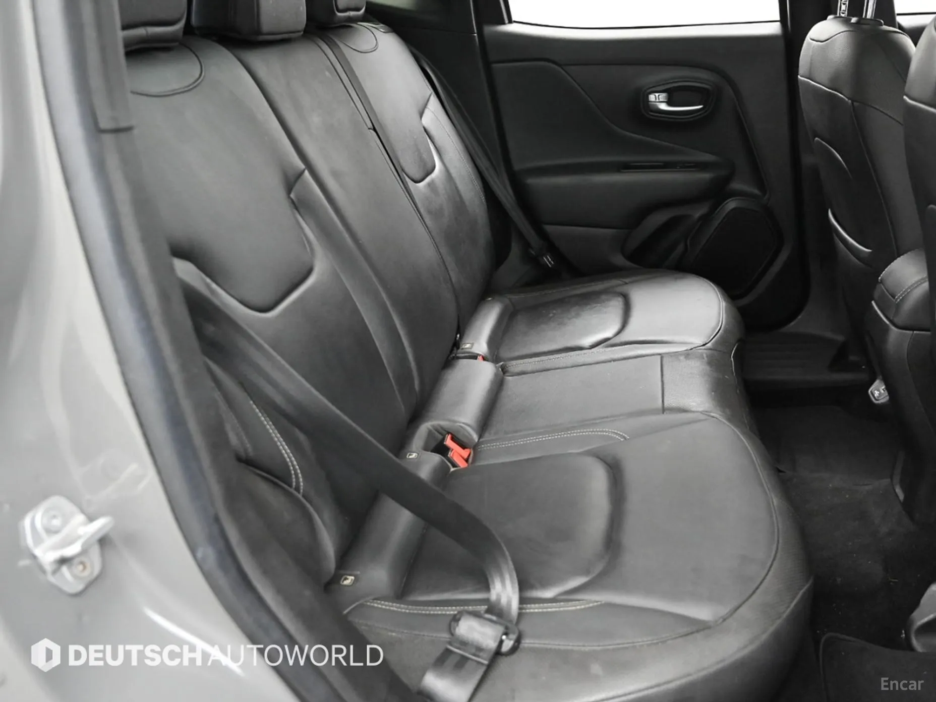 Jeep Renegade превью 12