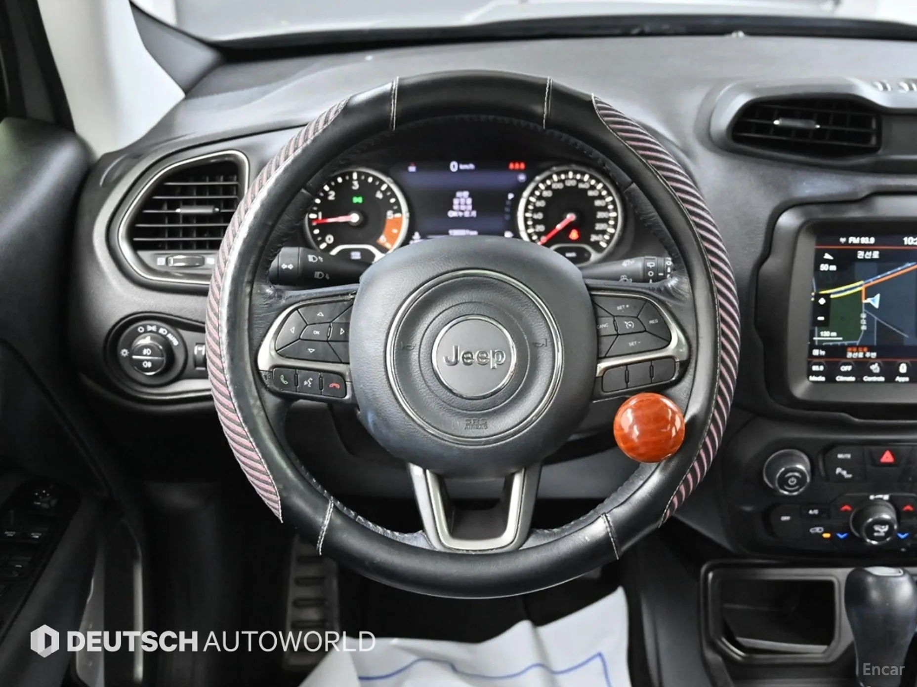 Jeep Renegade превью 13
