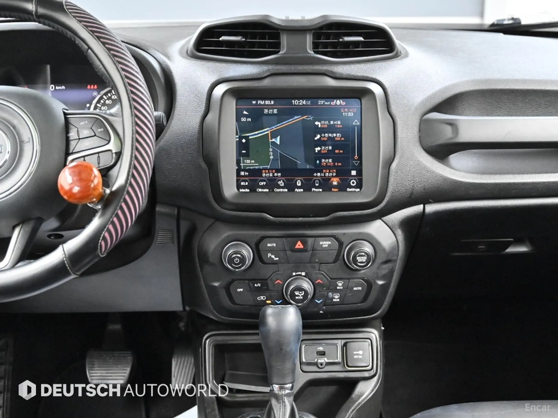 Jeep Renegade превью 14