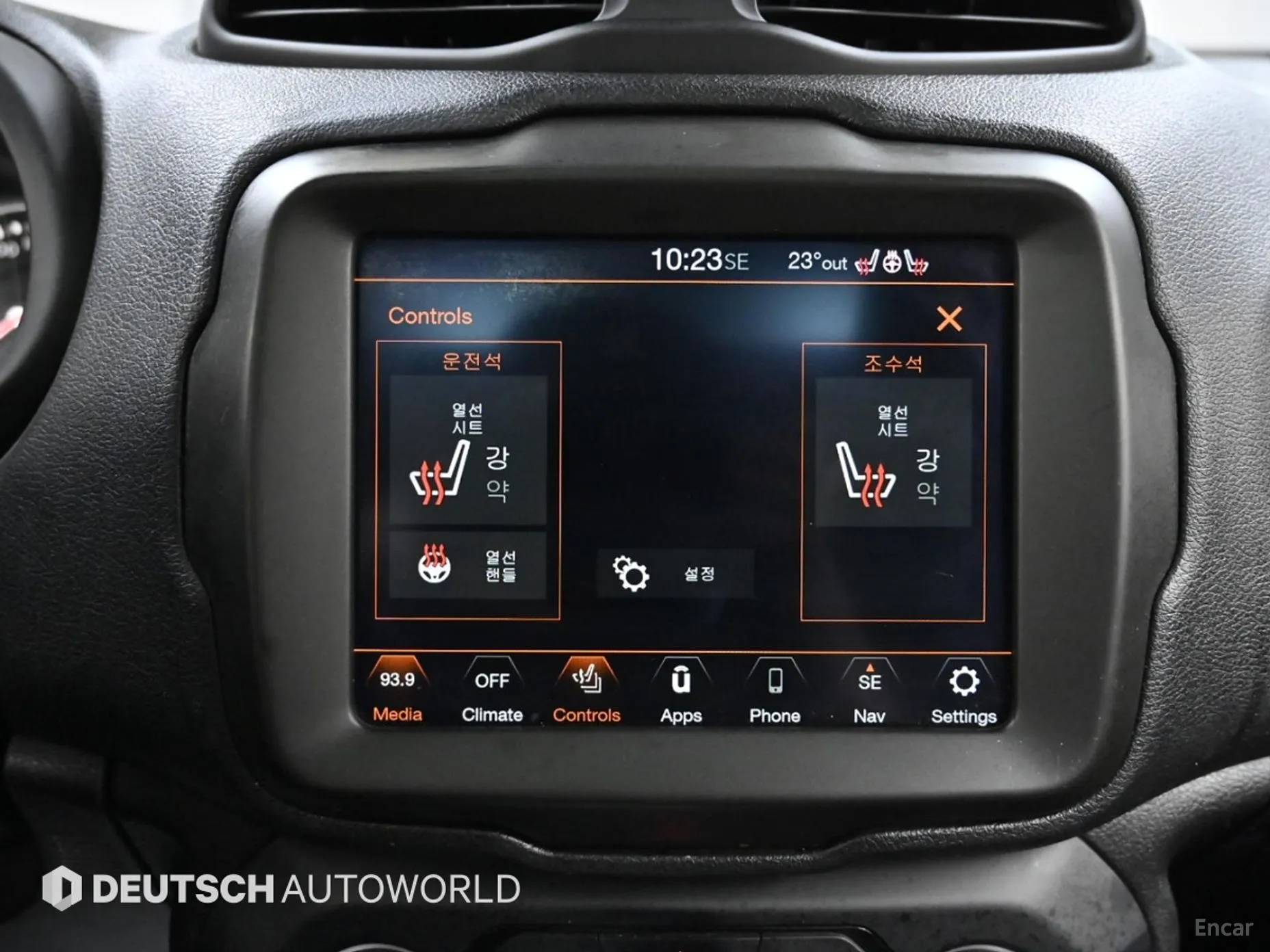 Jeep Renegade превью 17