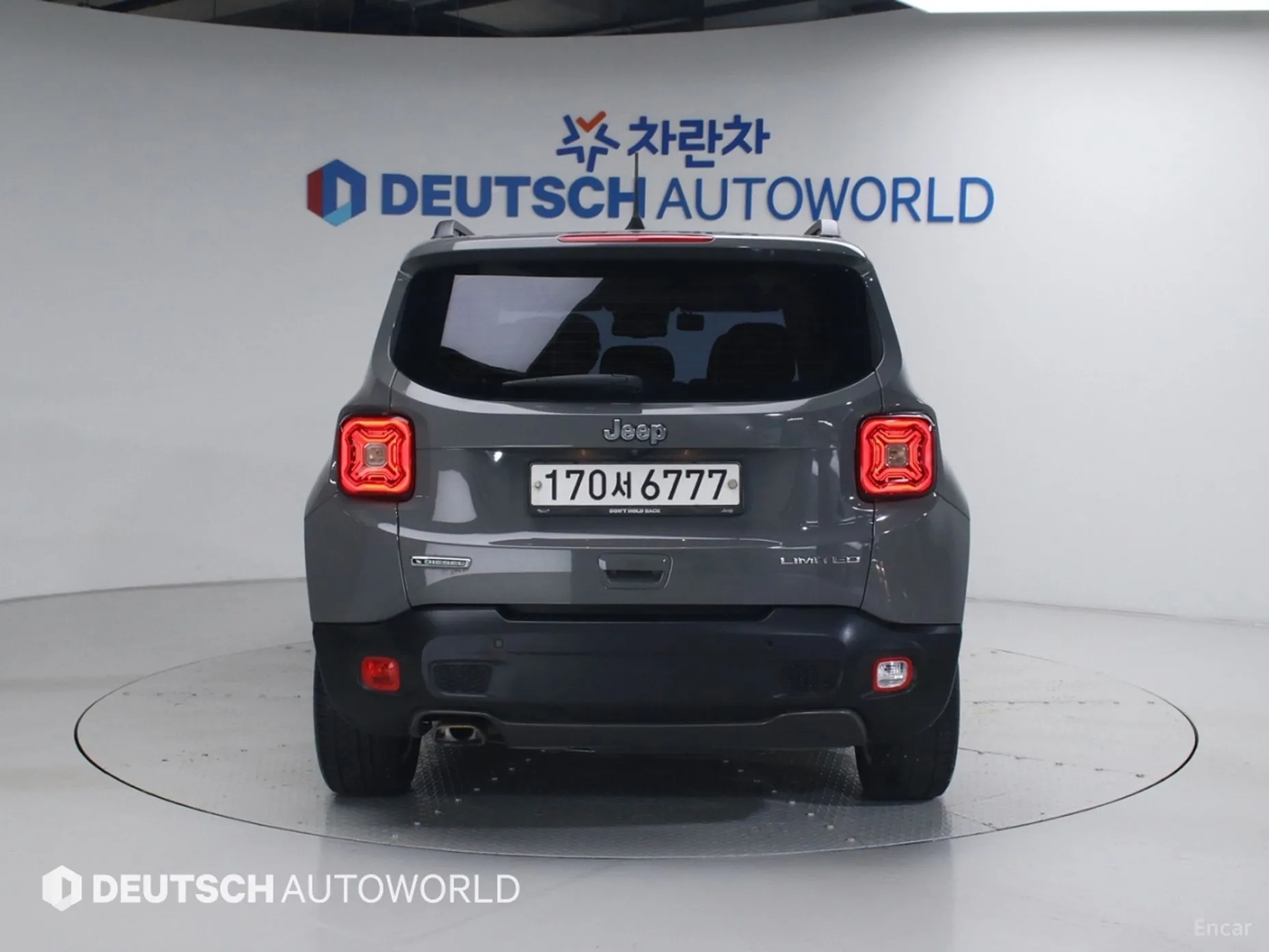 Jeep Renegade превью 4