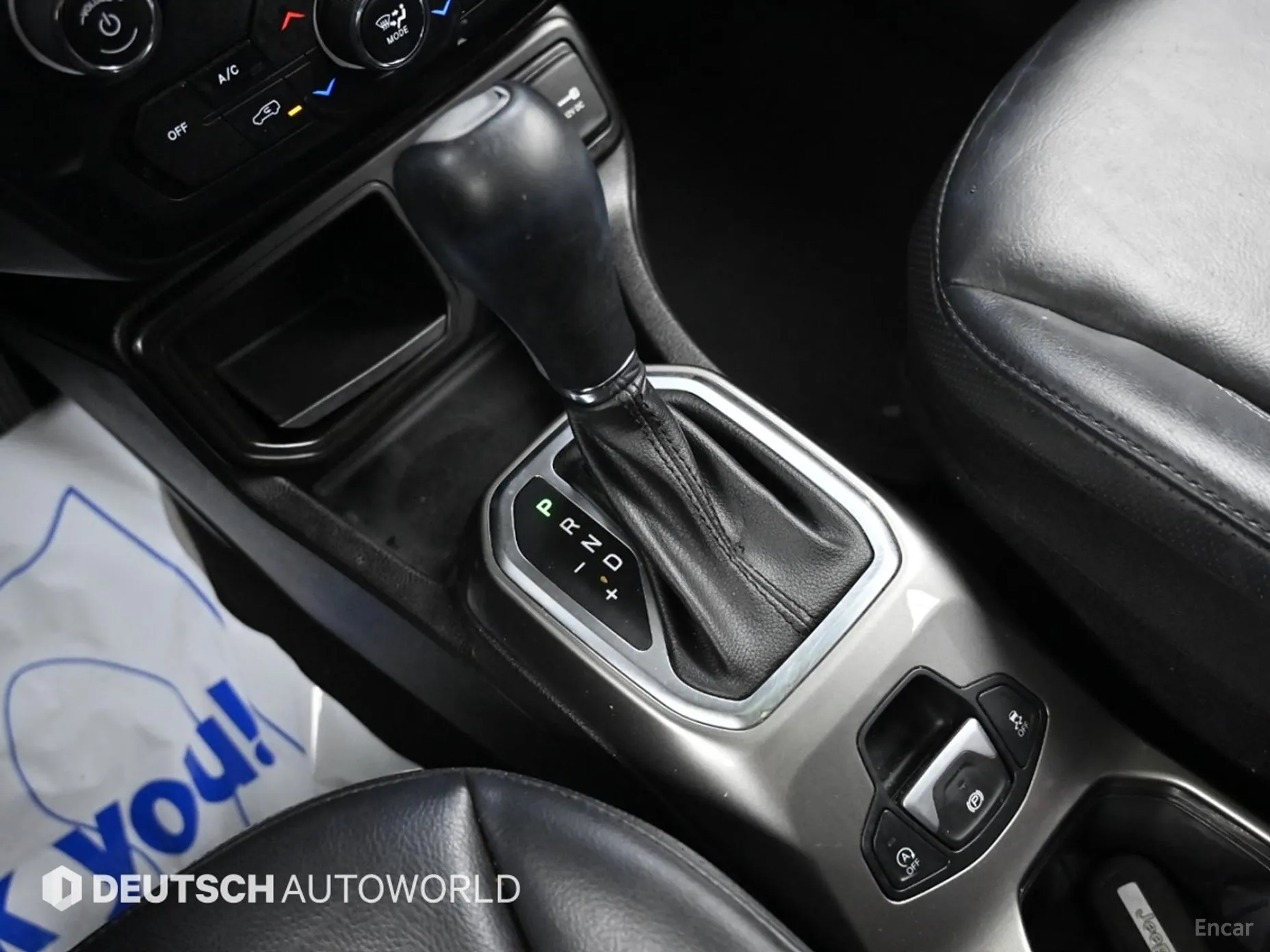 Jeep Renegade превью 9
