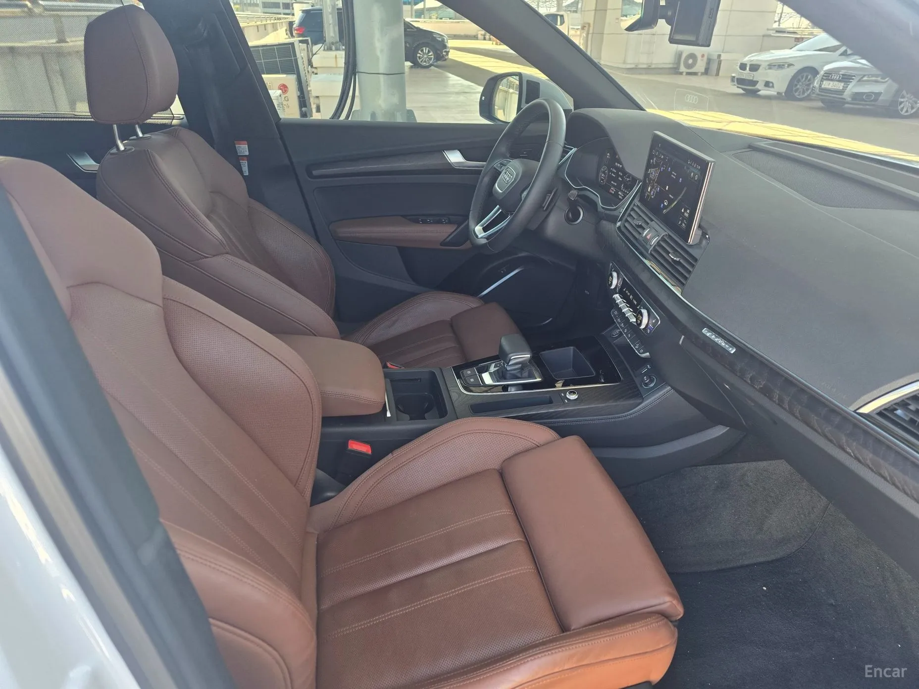 Audi Q5 (FY) превью 11