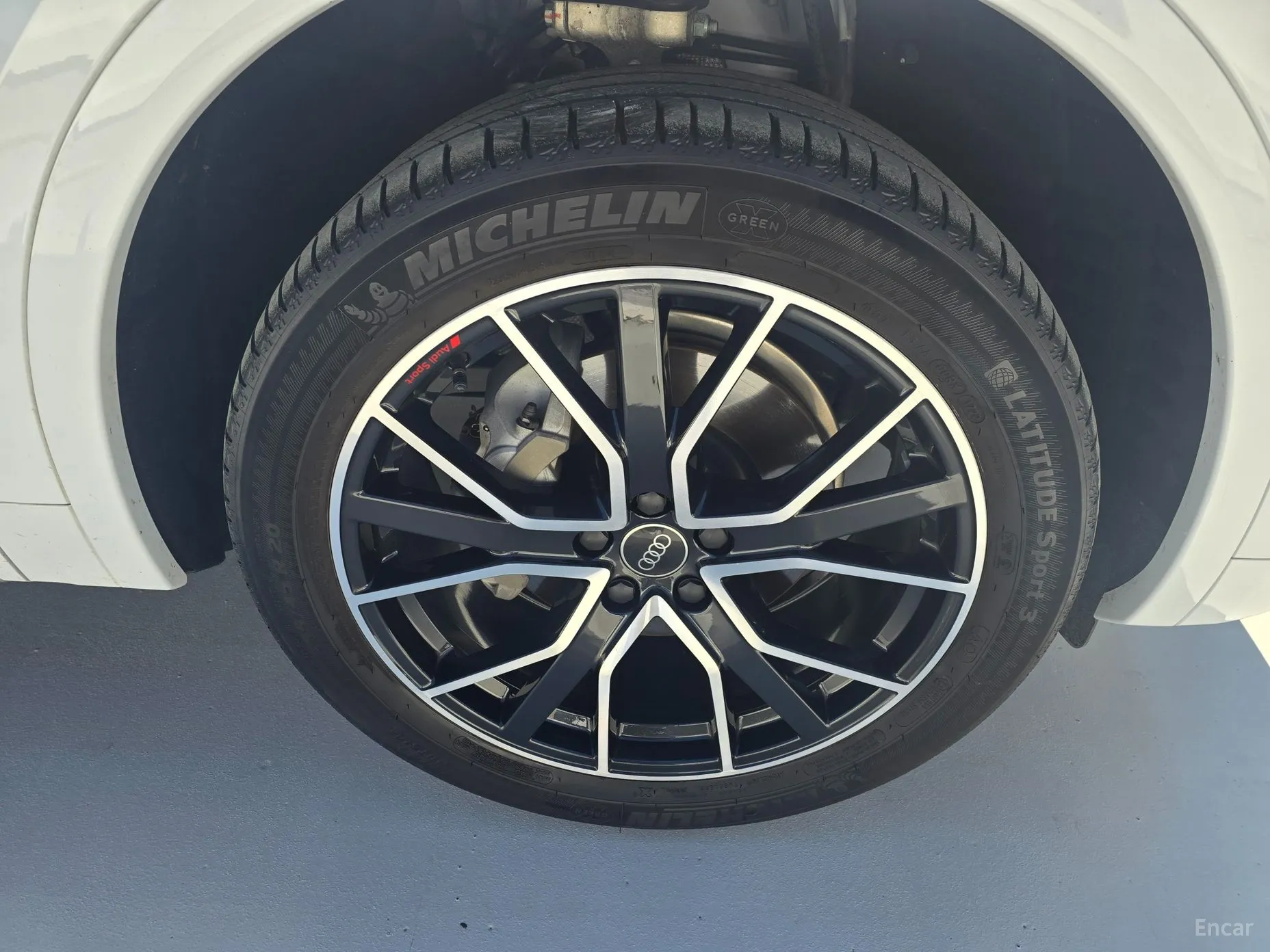 Audi Q5 (FY) превью 5