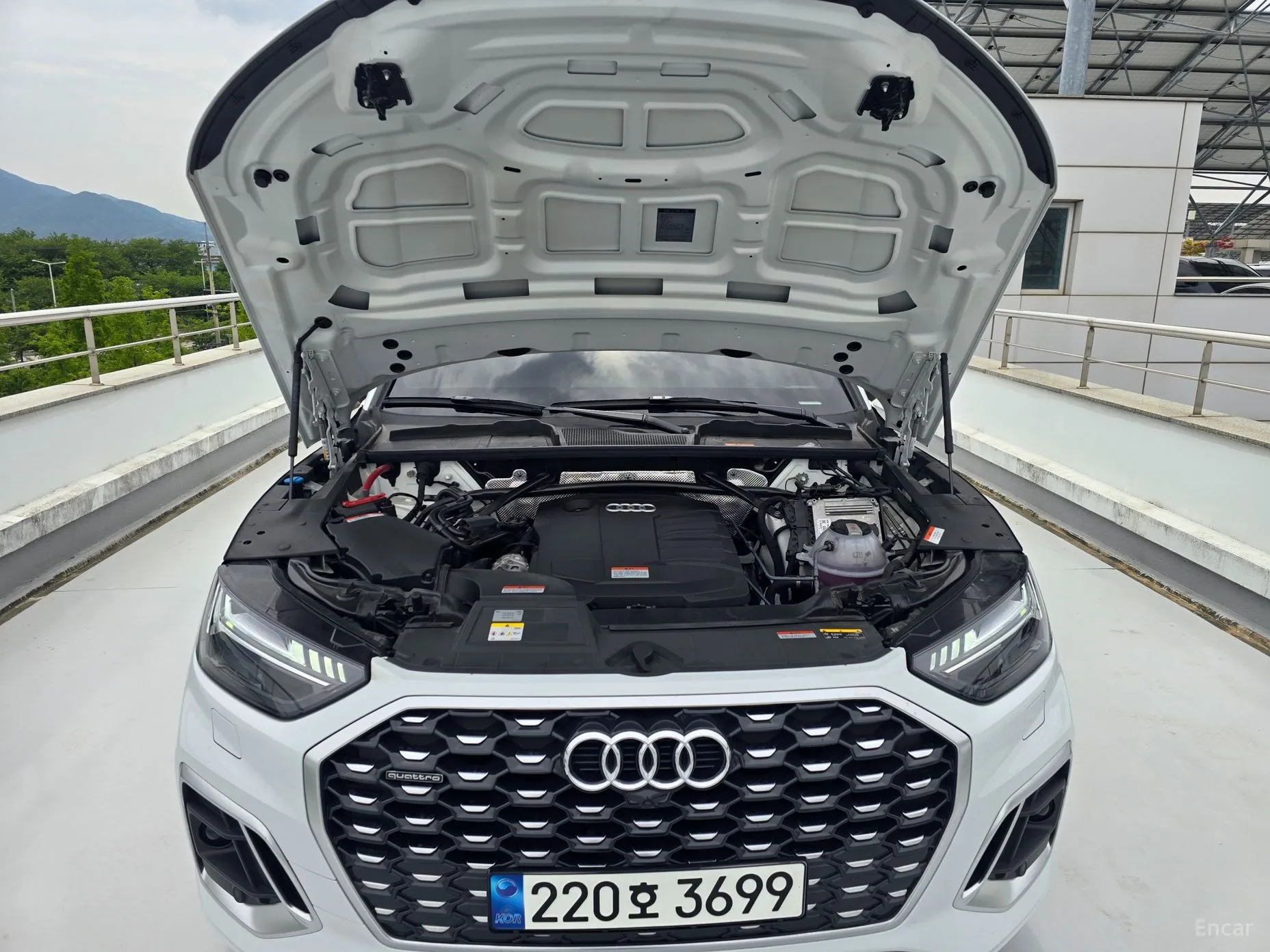 Audi Q5 (FY) превью 6