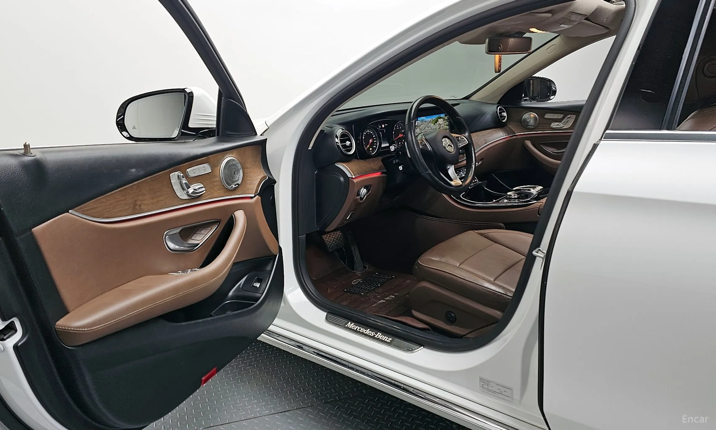 Mercedes Benz E-Class W213 превью 10