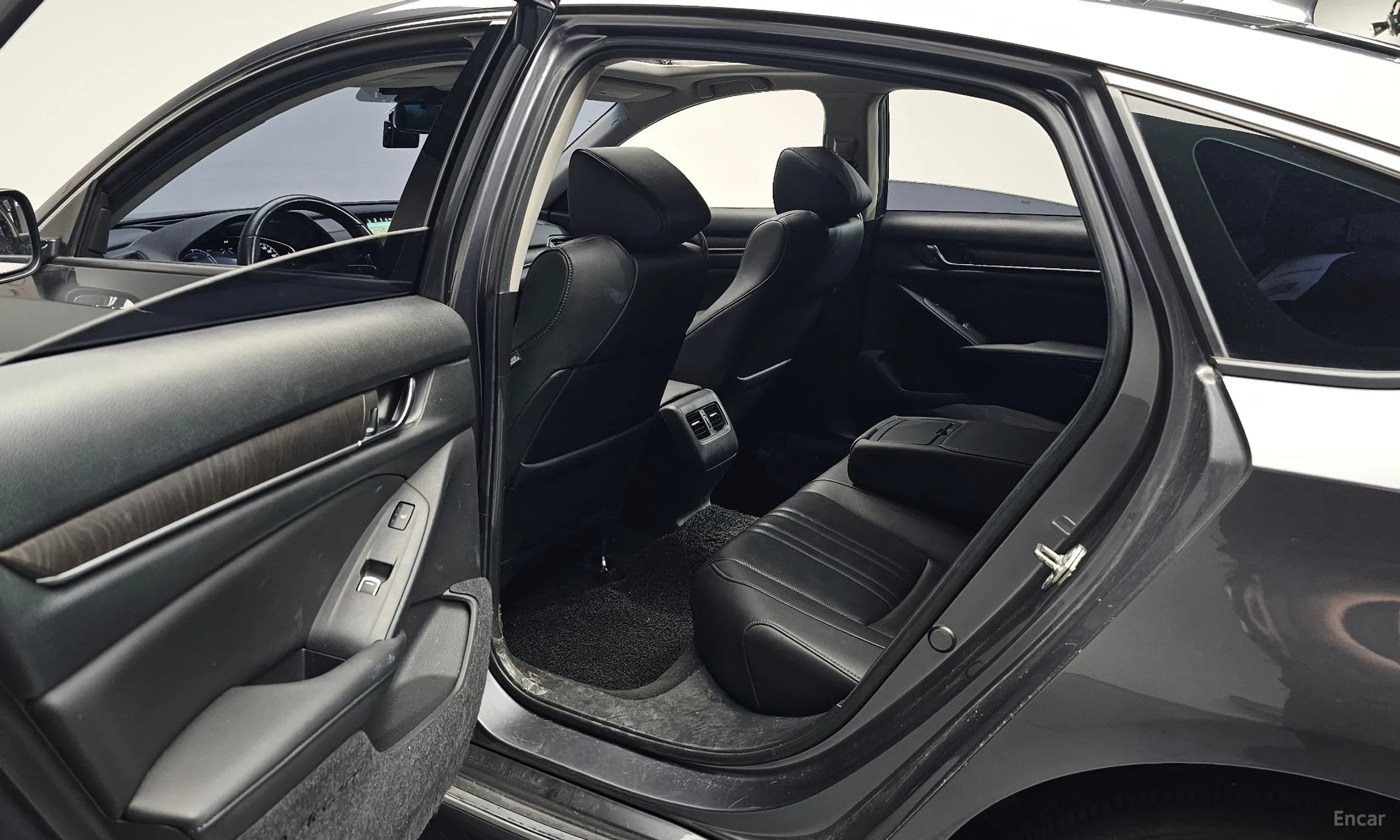 Honda Accord 10th Generation превью 11