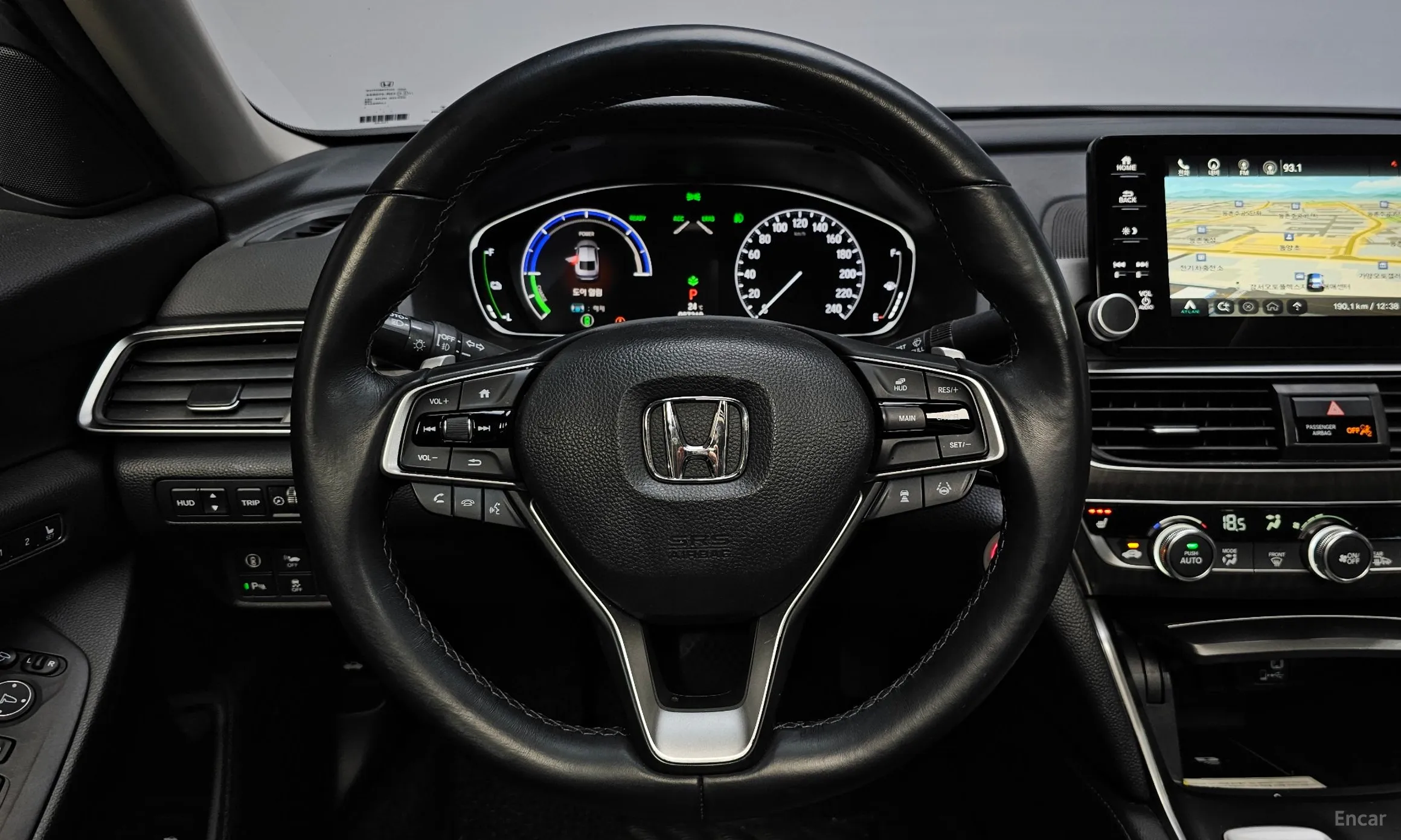 Honda Accord 10th Generation превью 12