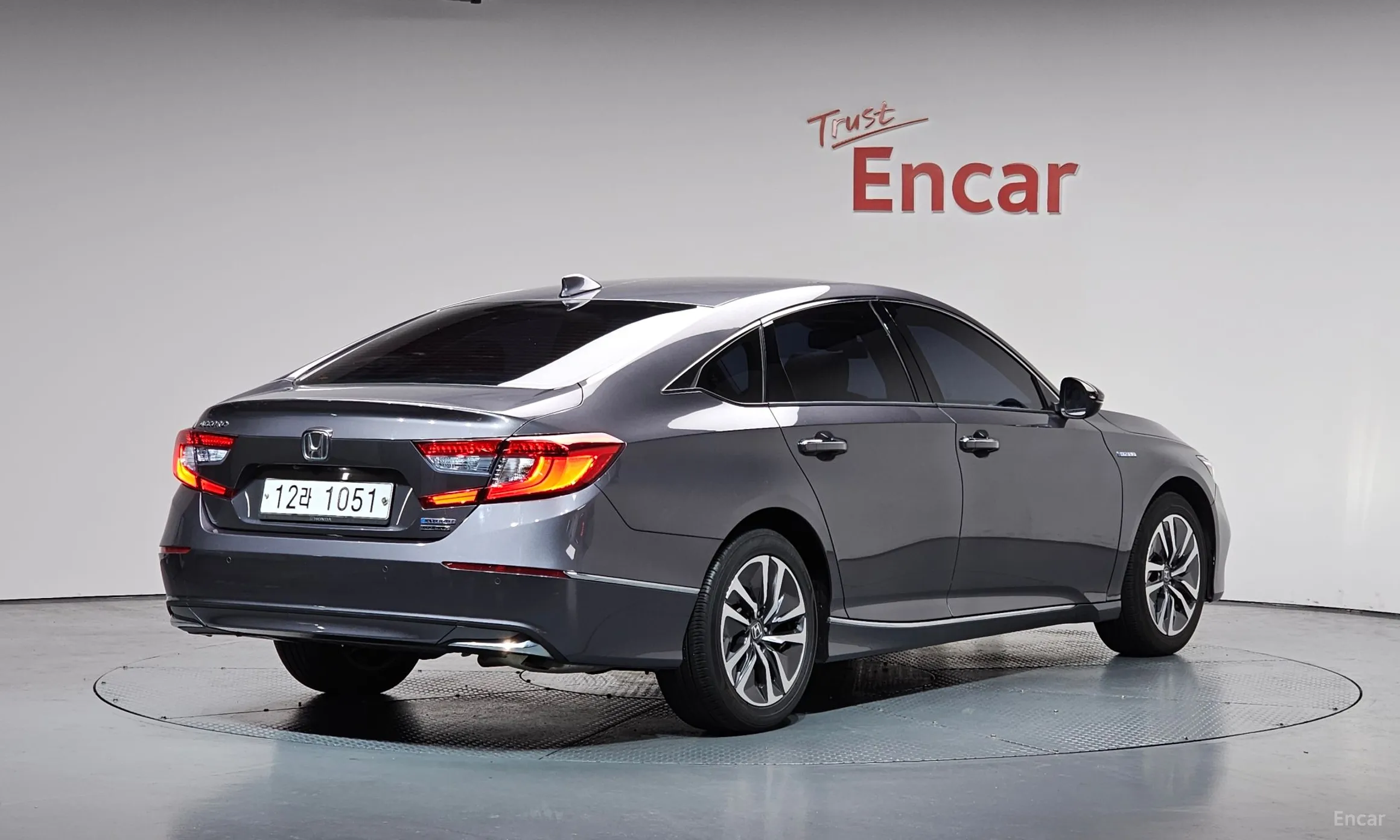 Honda Accord 10th Generation превью 2