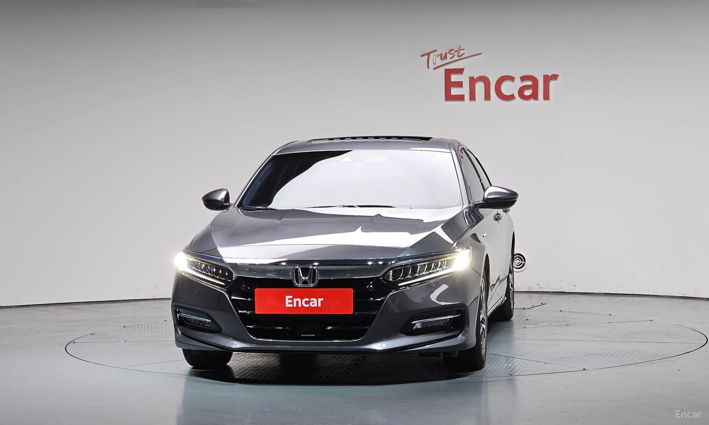 Honda Accord 10th Generation превью 3
