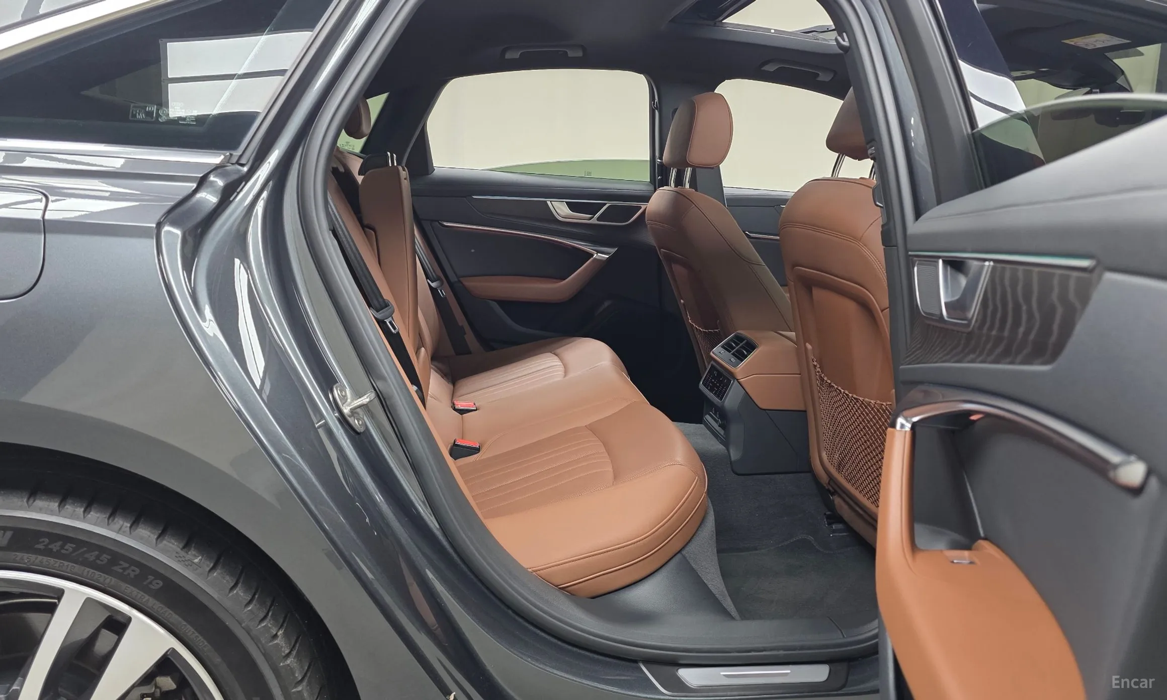 Audi A6 (C8) превью 12