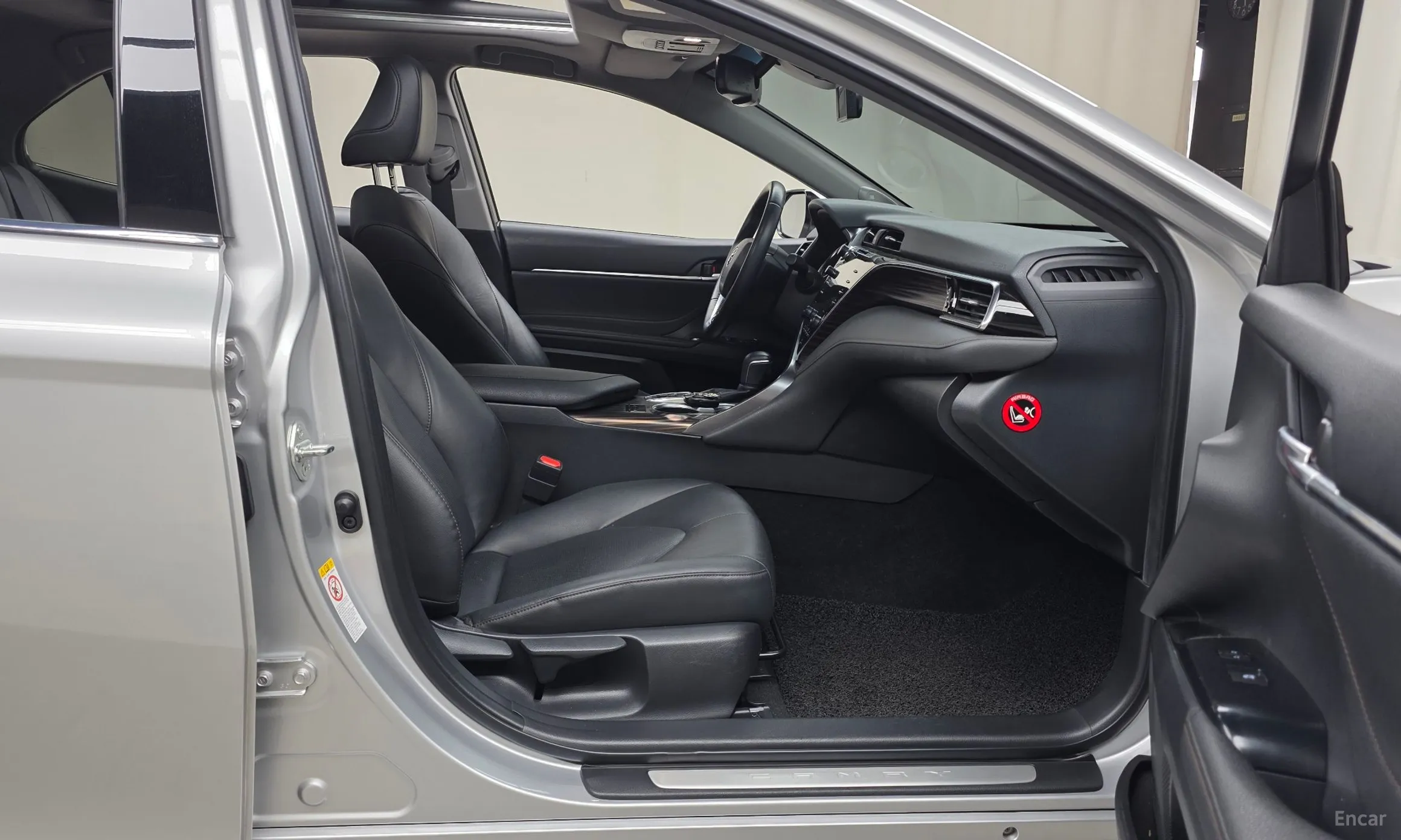Toyota Camry (XV70) превью 11