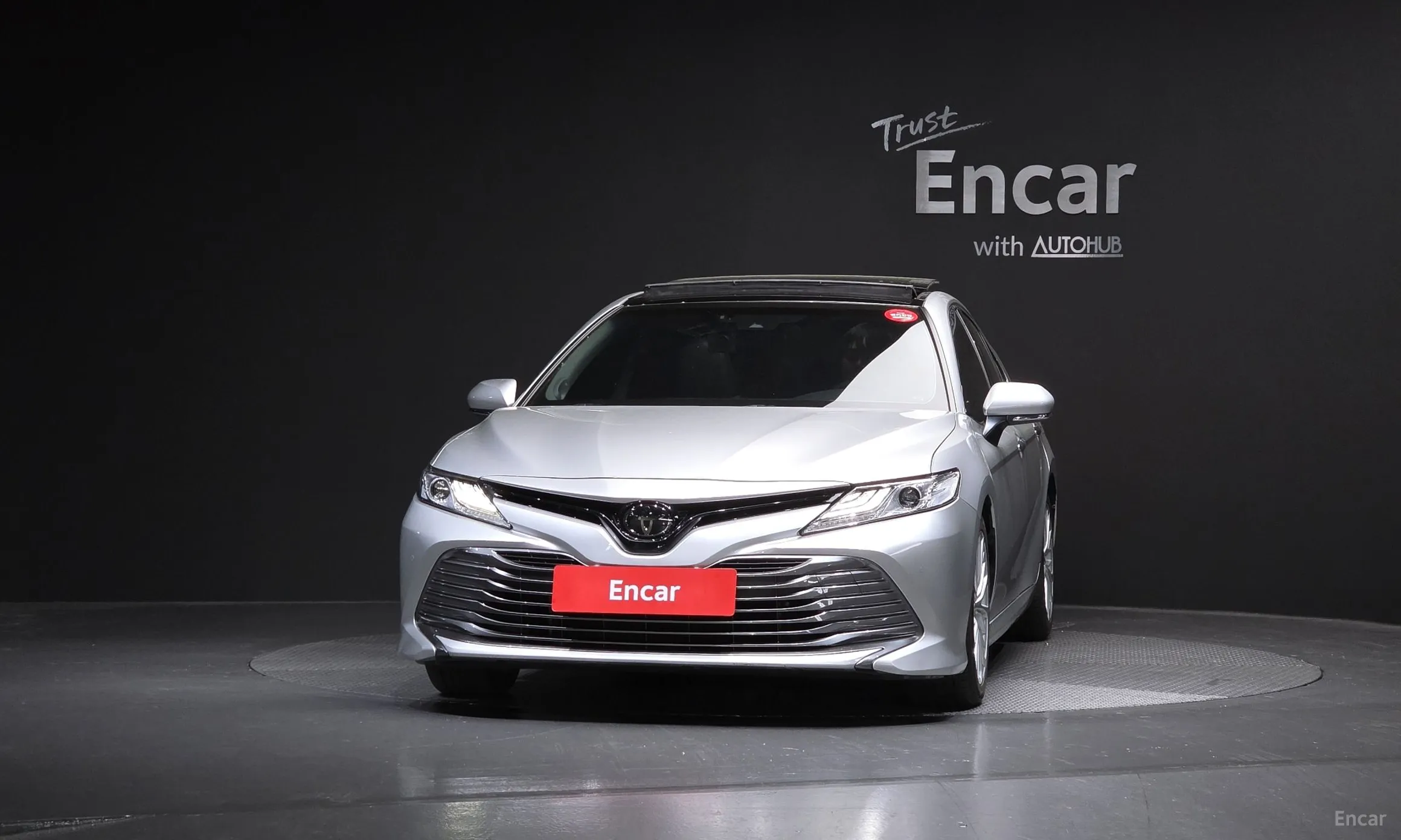 Toyota Camry (XV70) превью 3