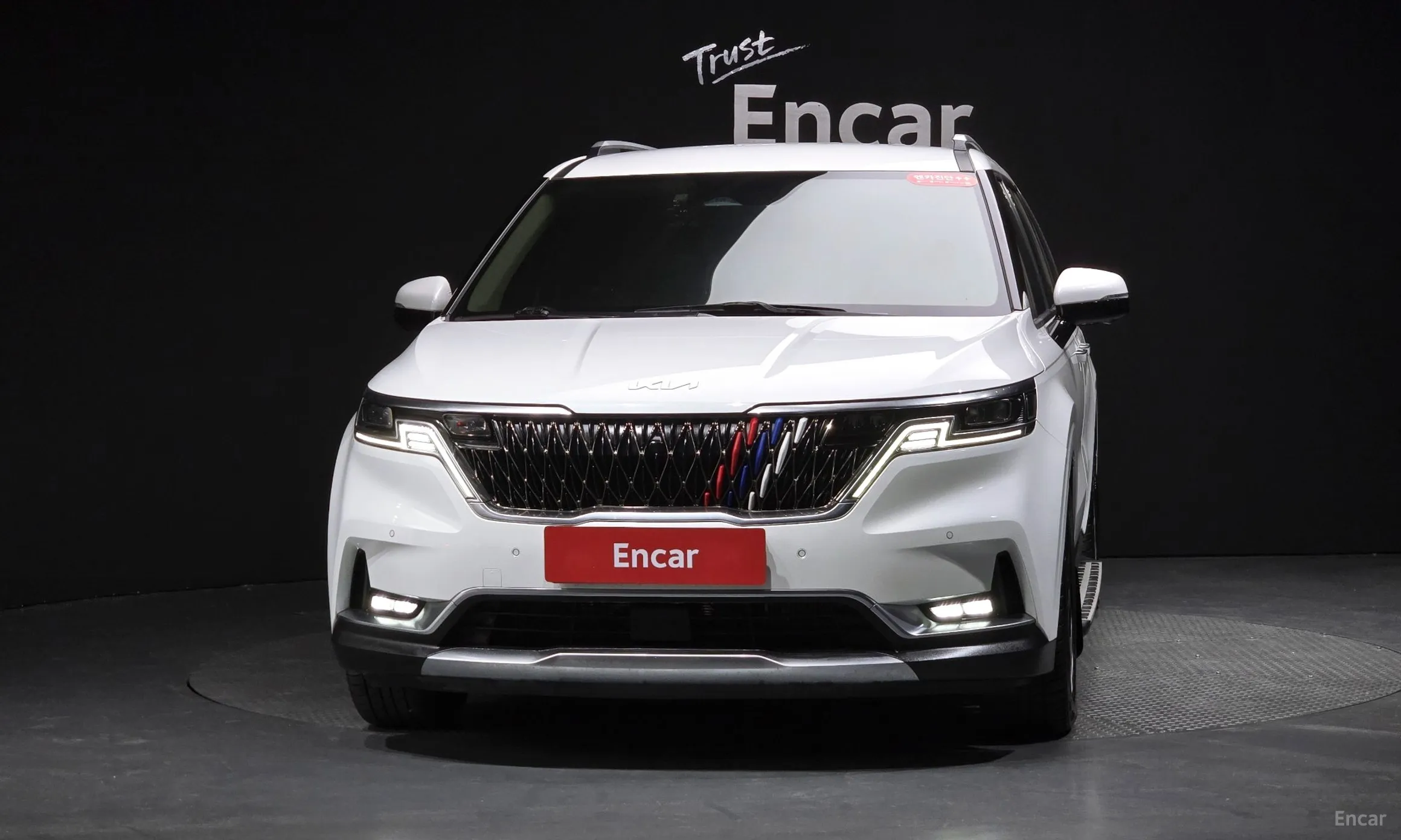Kia Carnival Gen 4 превью 3
