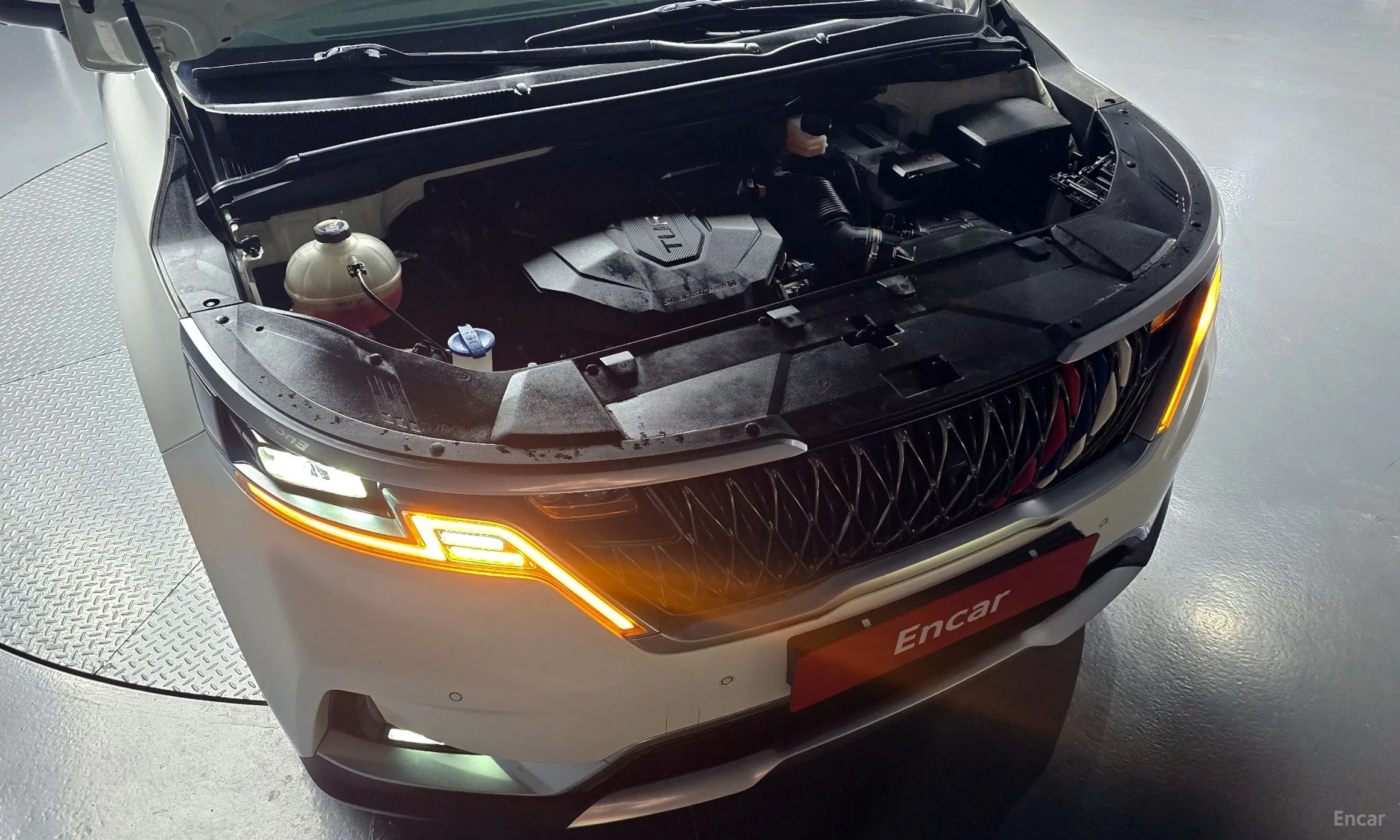 Kia Carnival Gen 4 превью 6
