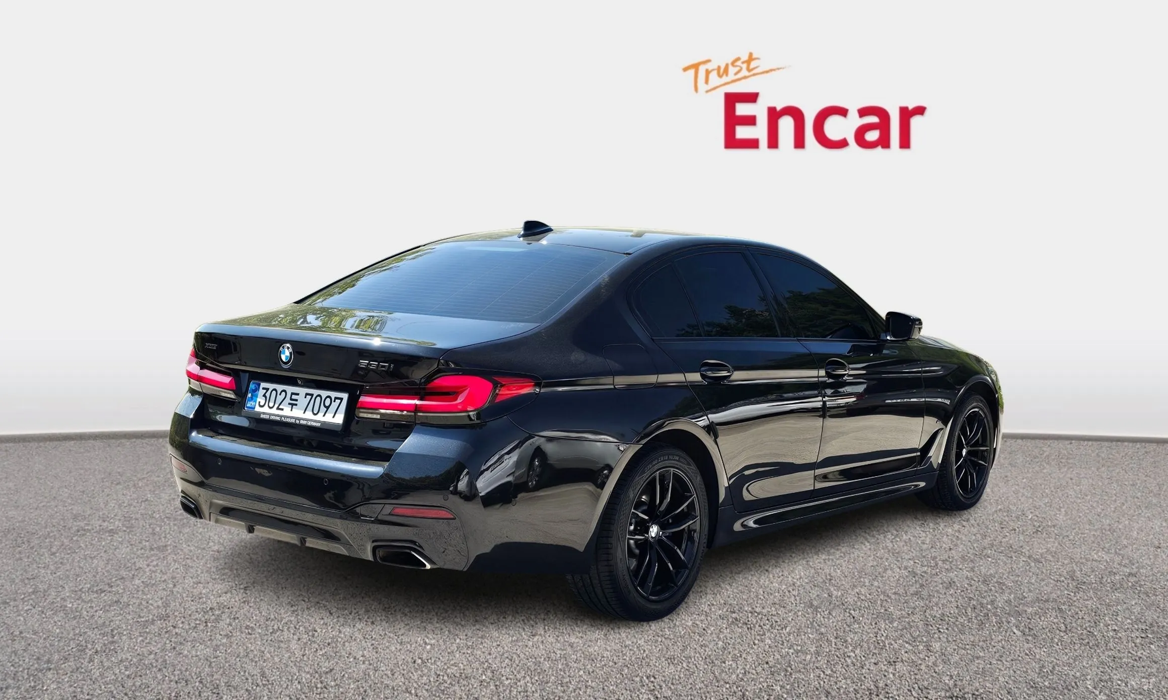 BMW 5 Series (G30)