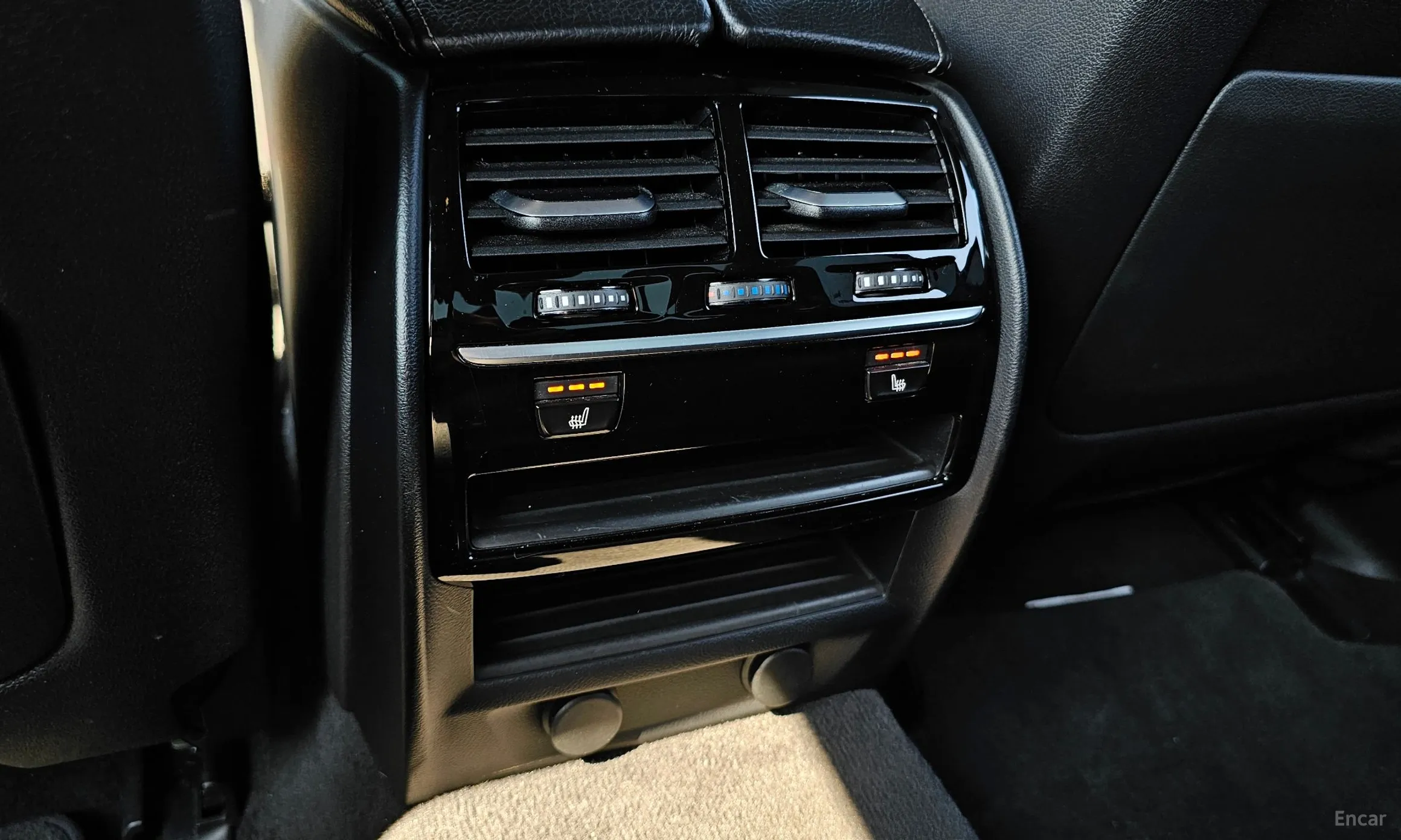 BMW 5 Series (G30) превью 16