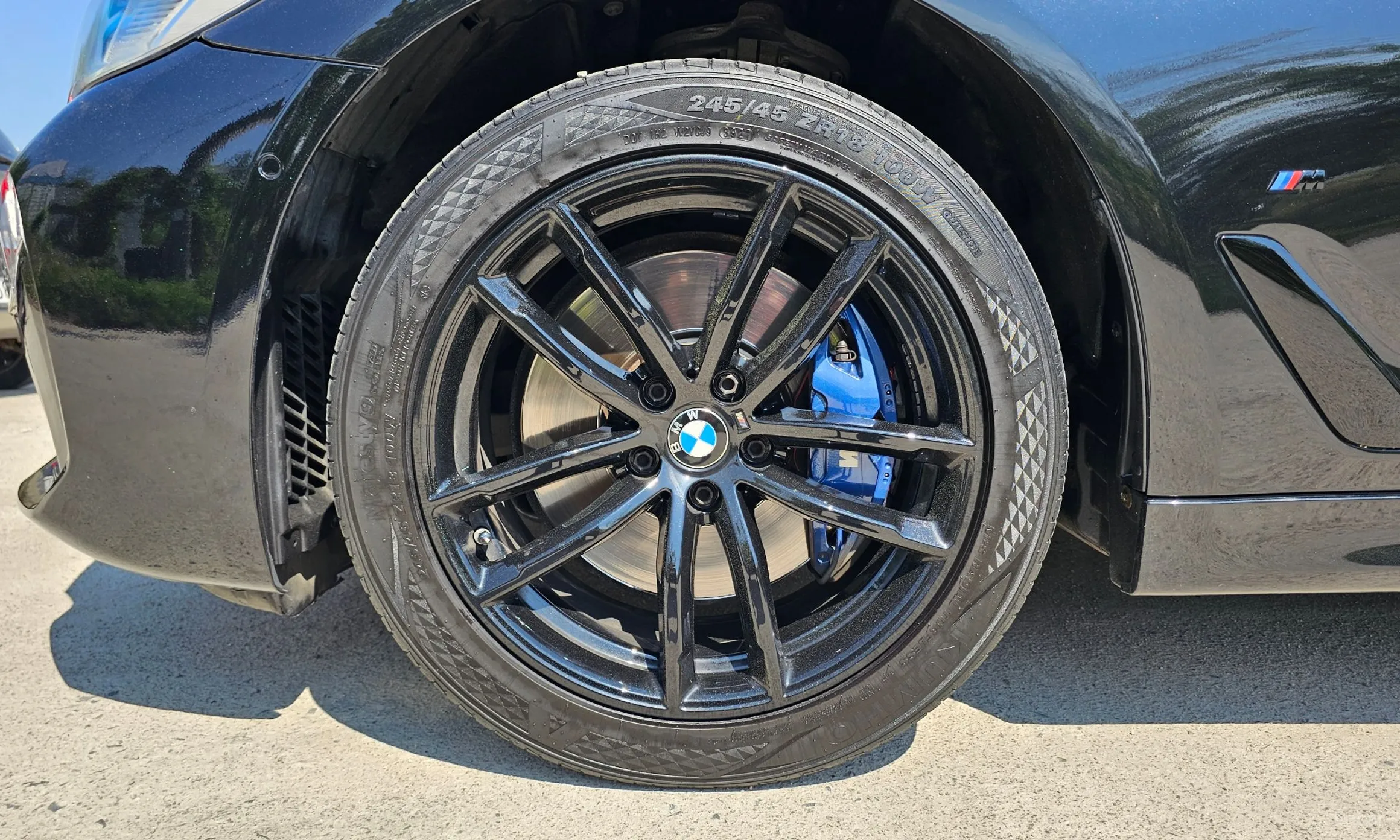 BMW 5 Series (G30) превью 5