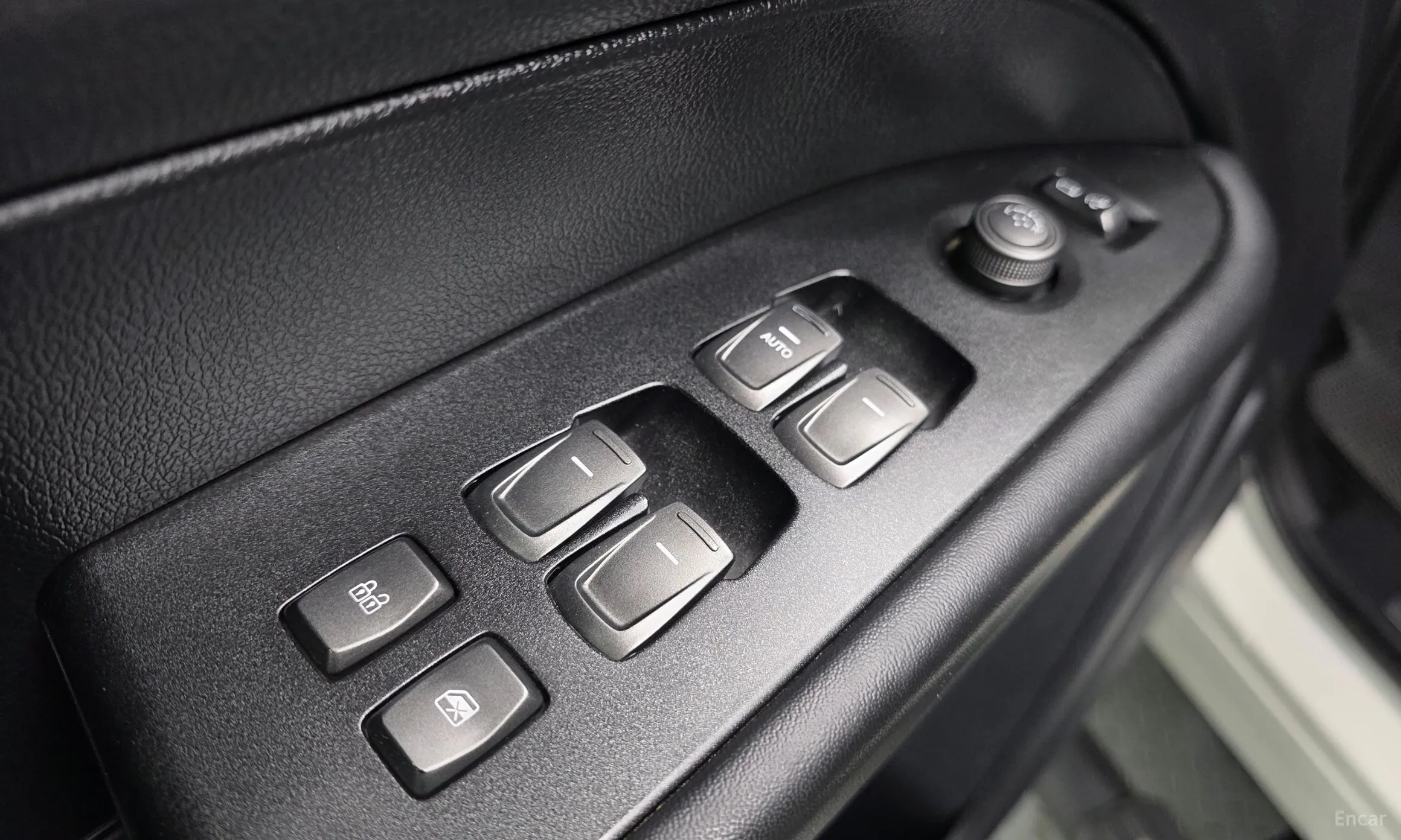 KG Mobility (SsangYong) Rexton Sports Khan превью 12