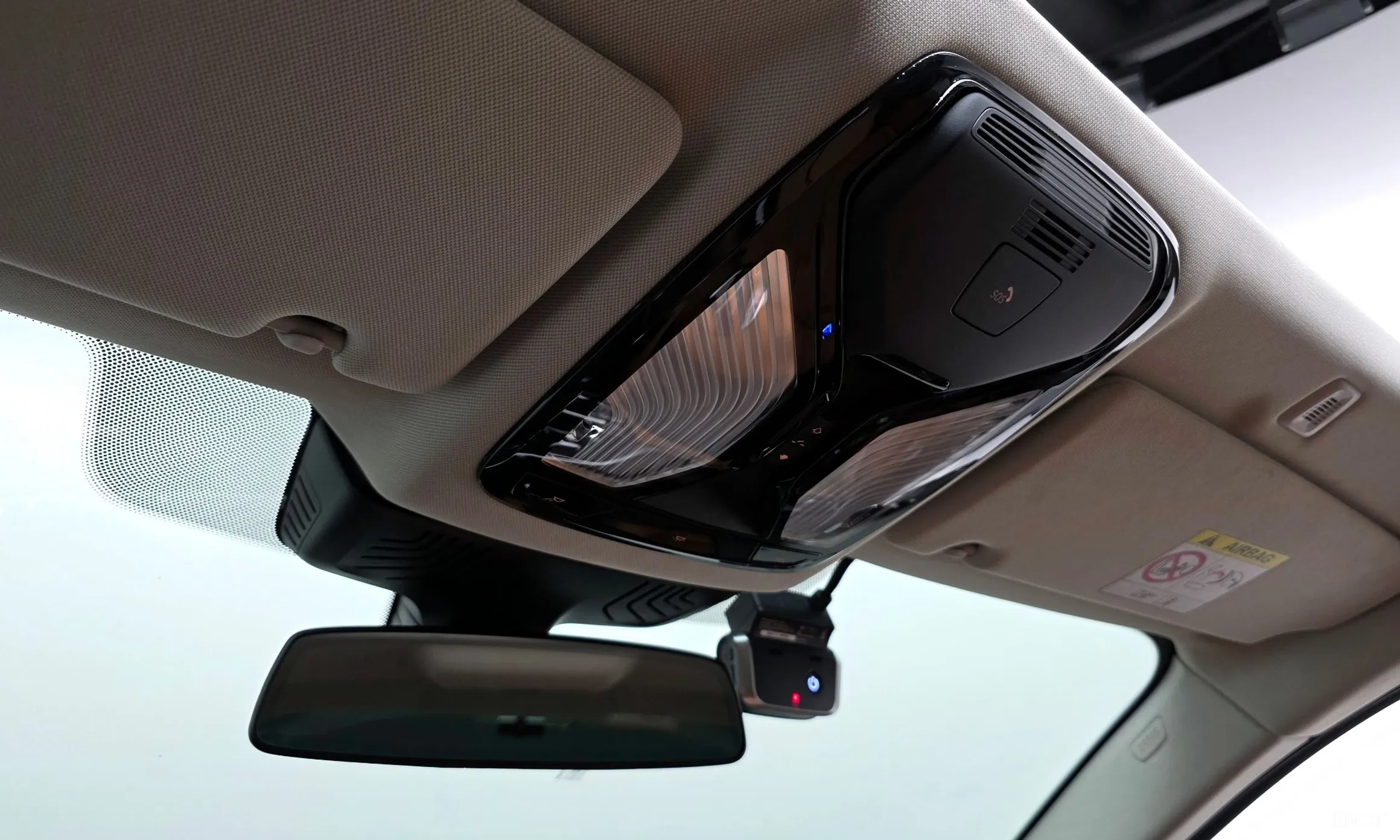 BMW 5 Series (G30) превью 16