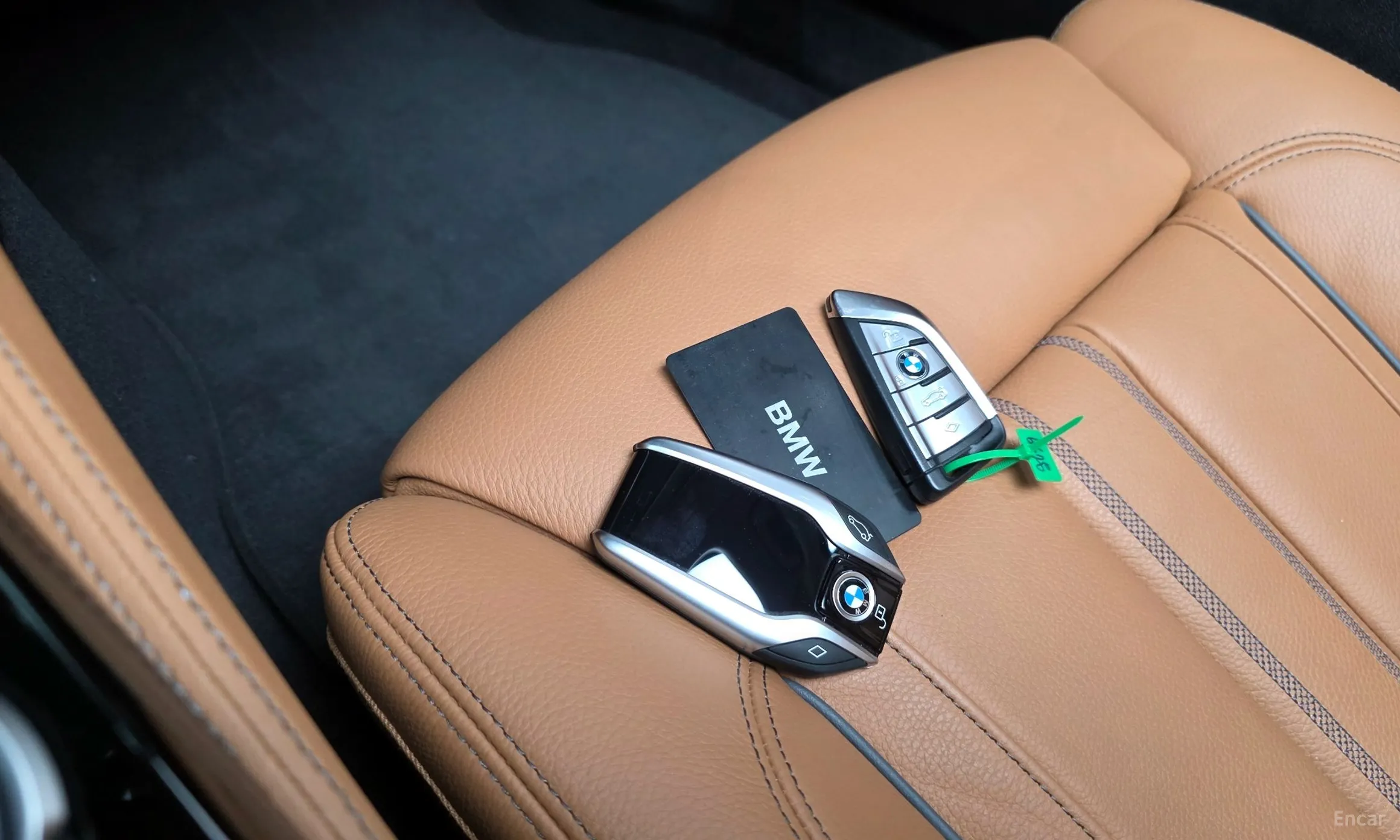 BMW 5 Series (G30) превью 17