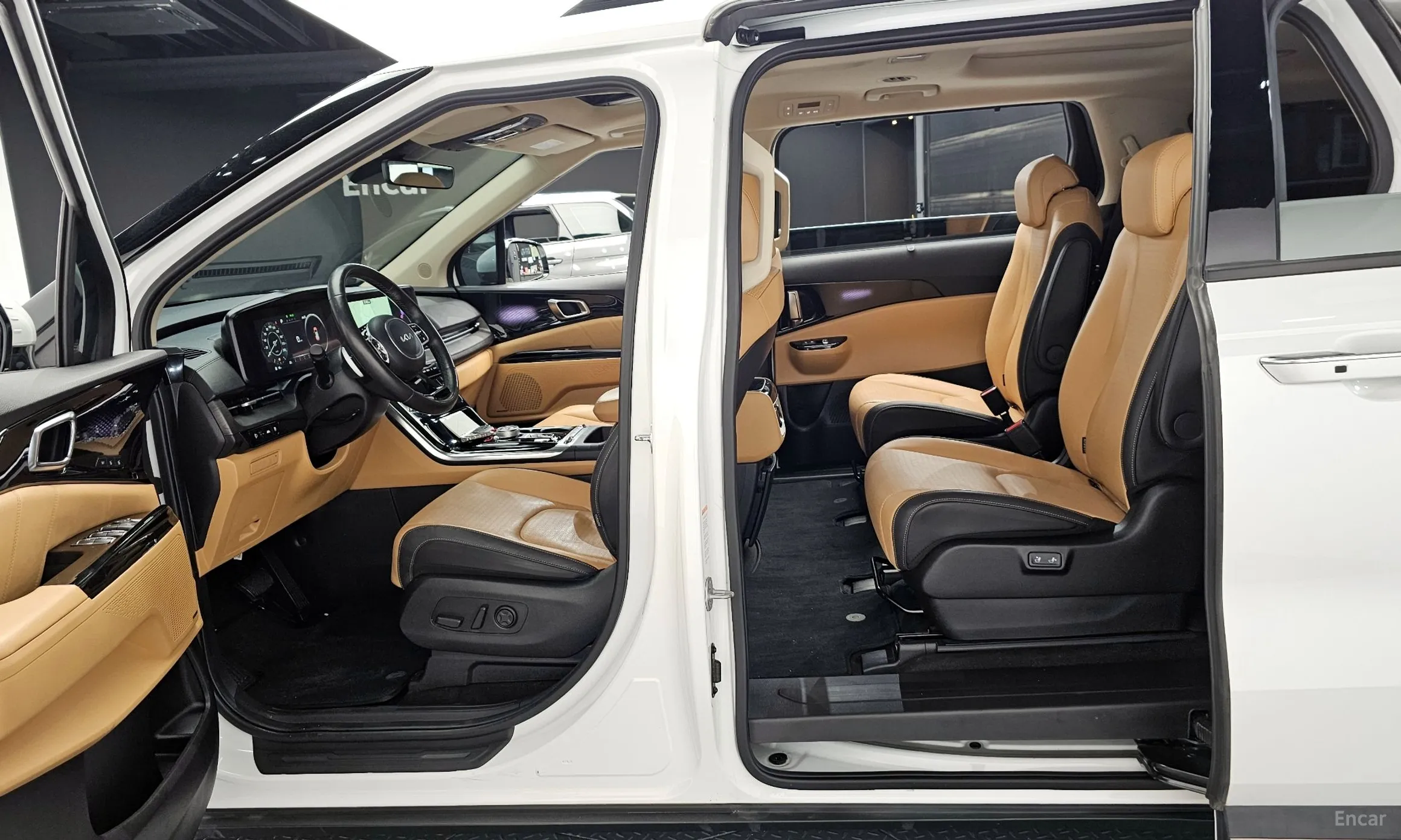 Kia Carnival Gen 4 превью 11