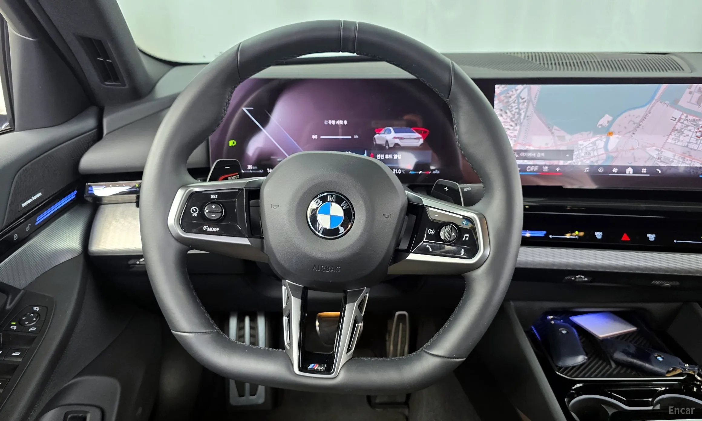 BMW 5 Series (G60) превью 13
