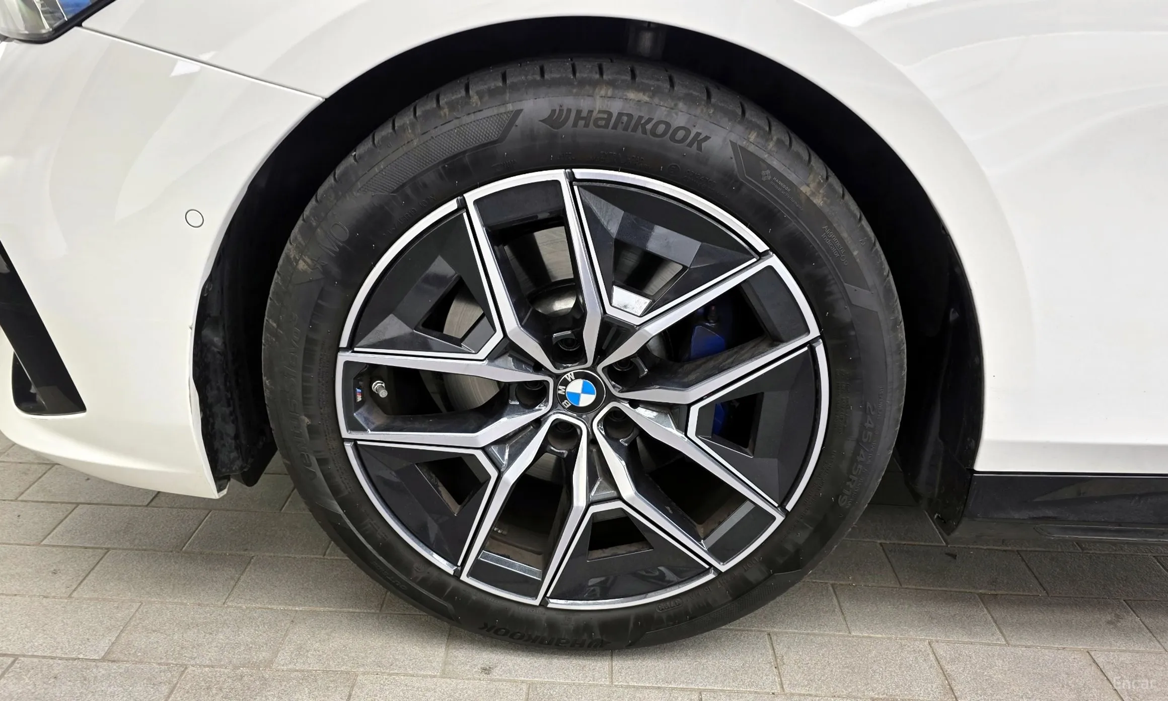 BMW 5 Series (G60) превью 5