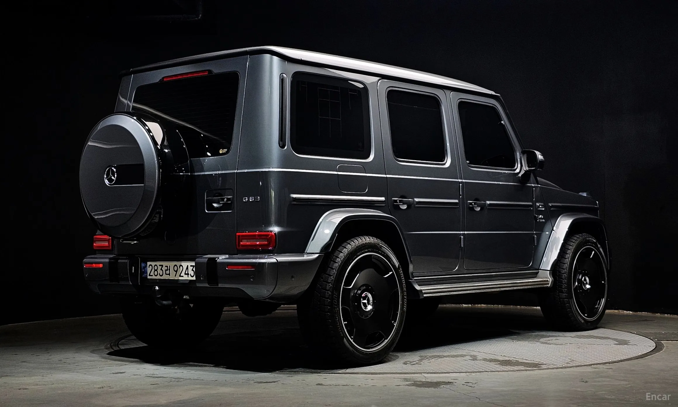 Mercedes Benz G-Class W463b