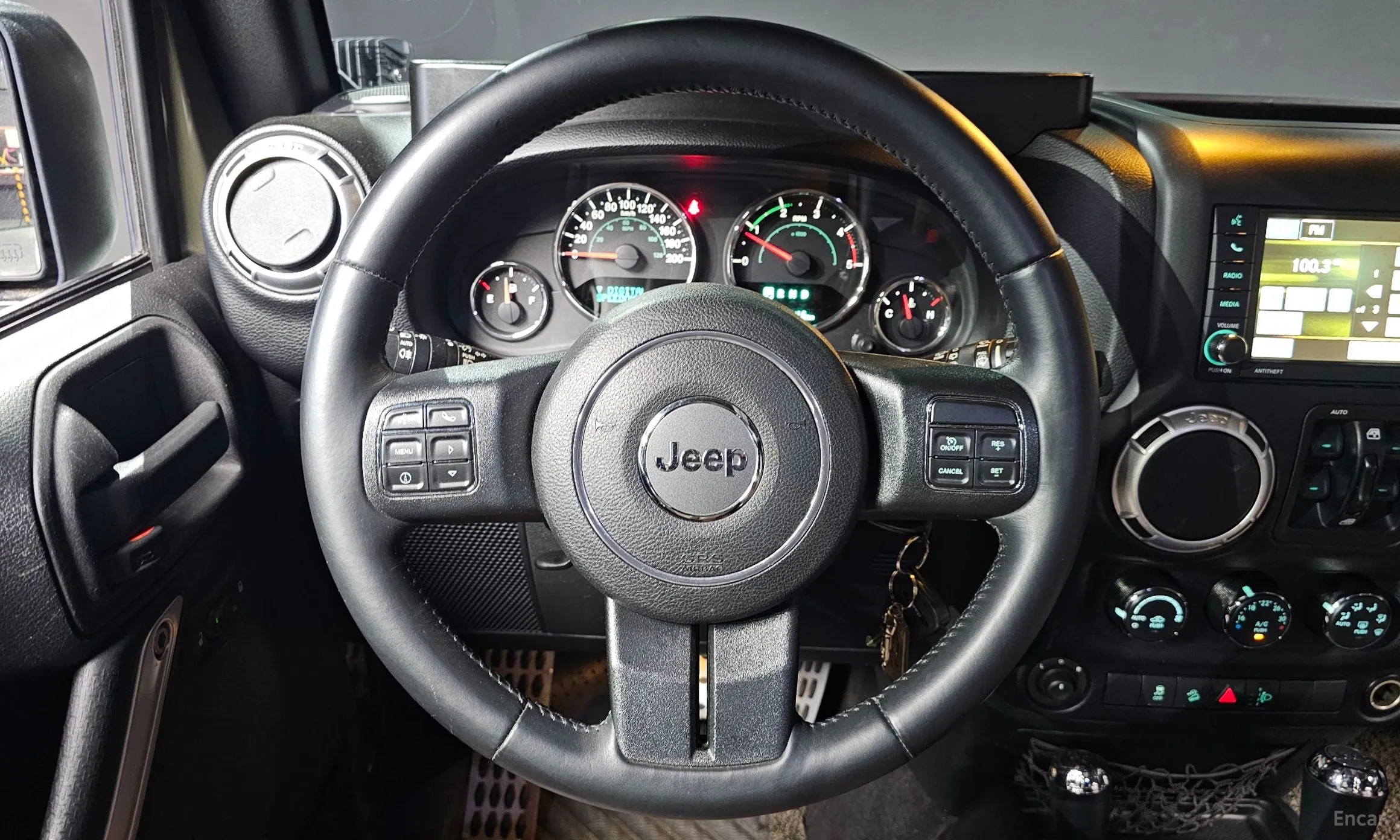 Jeep Wrangler (JK) превью 12