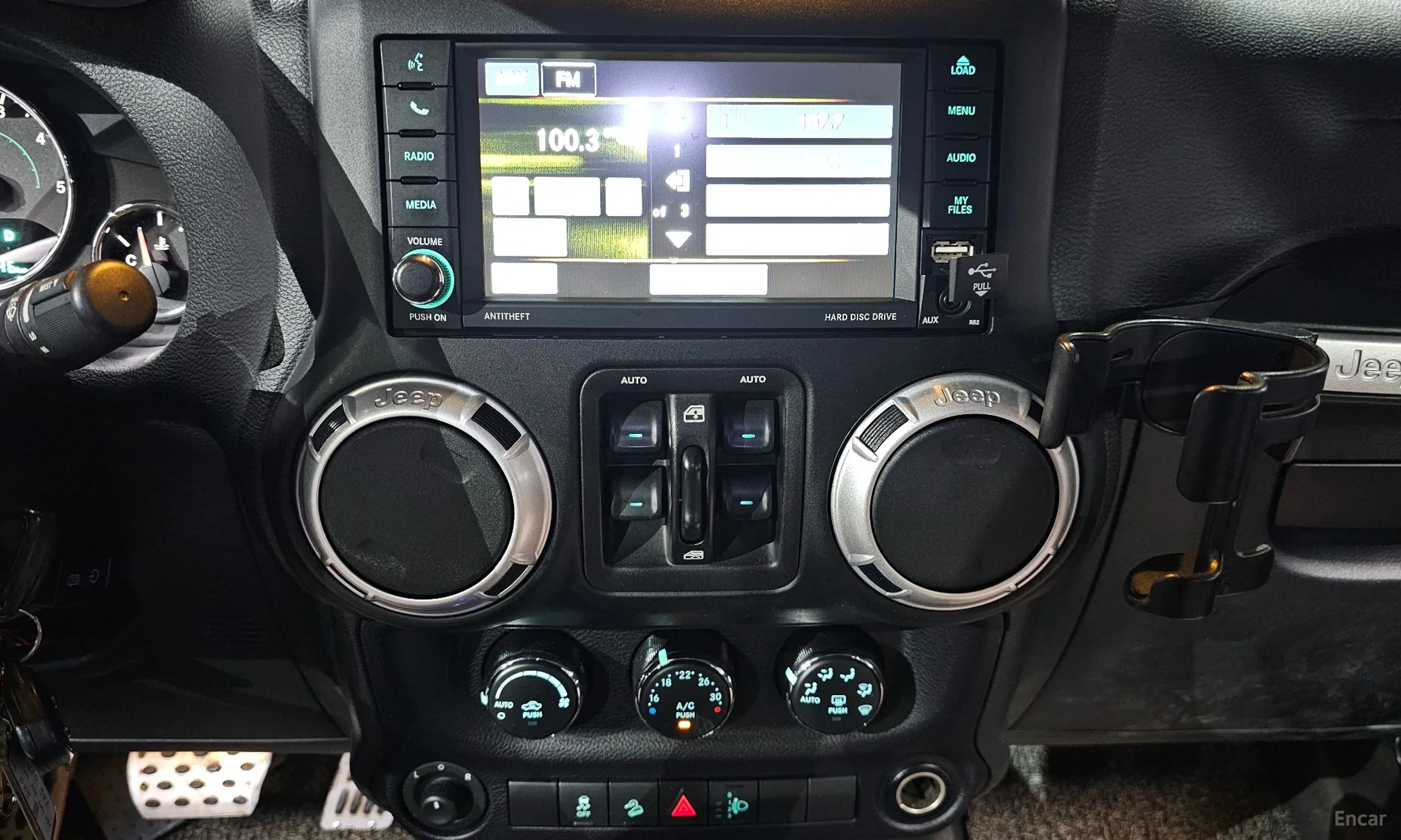 Jeep Wrangler (JK) превью 14
