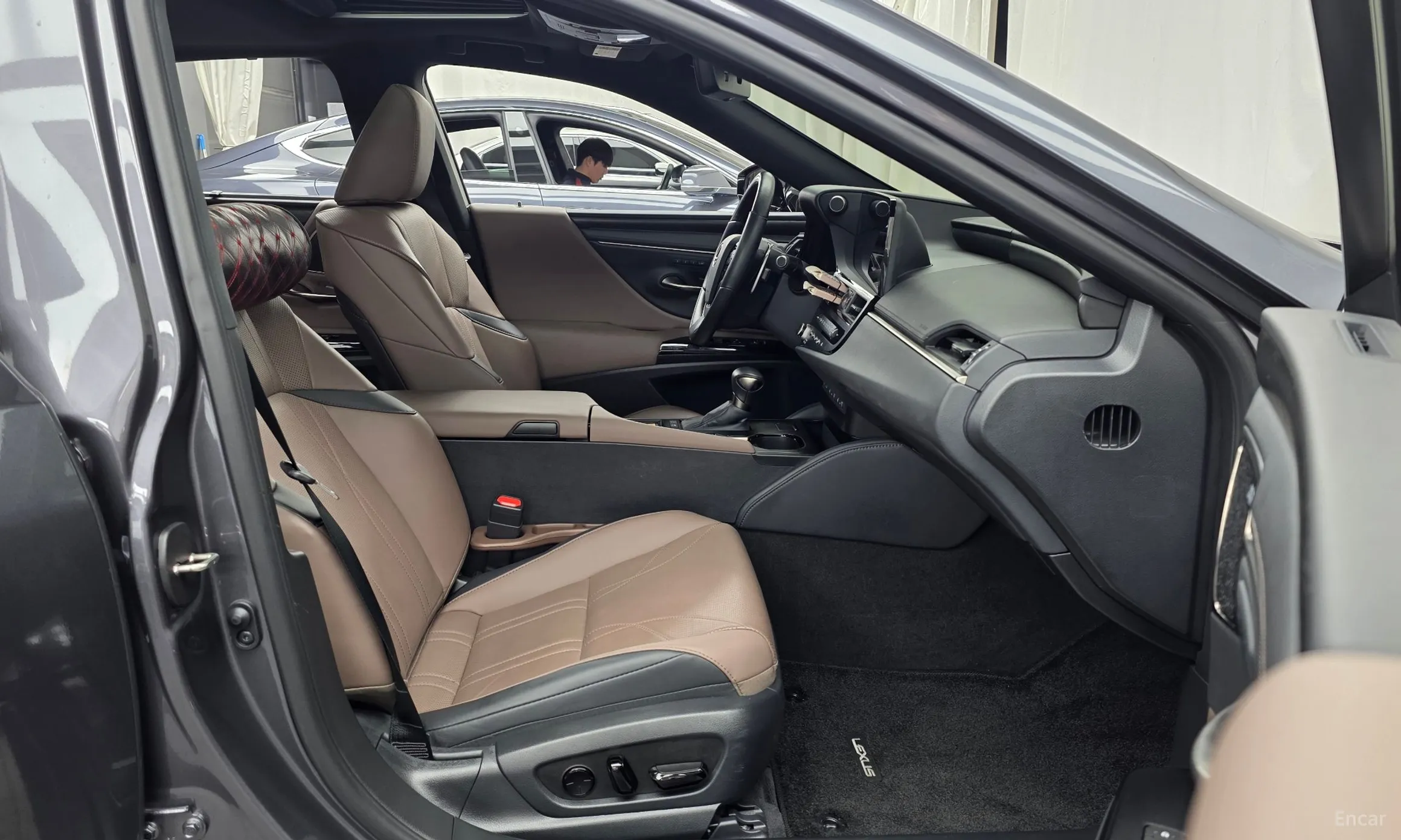Lexus ES300h 7th Generation превью 11