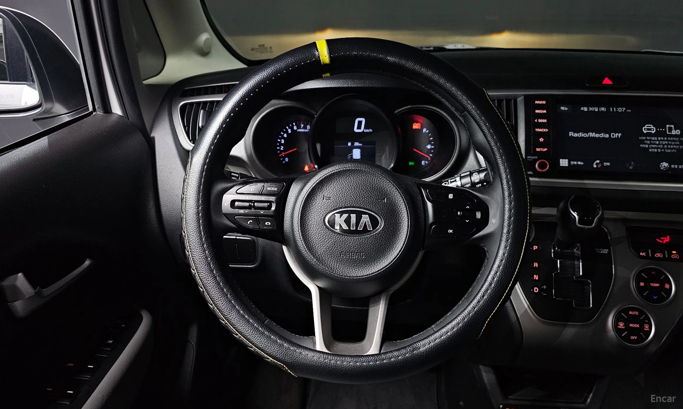 Kia Ray превью 13