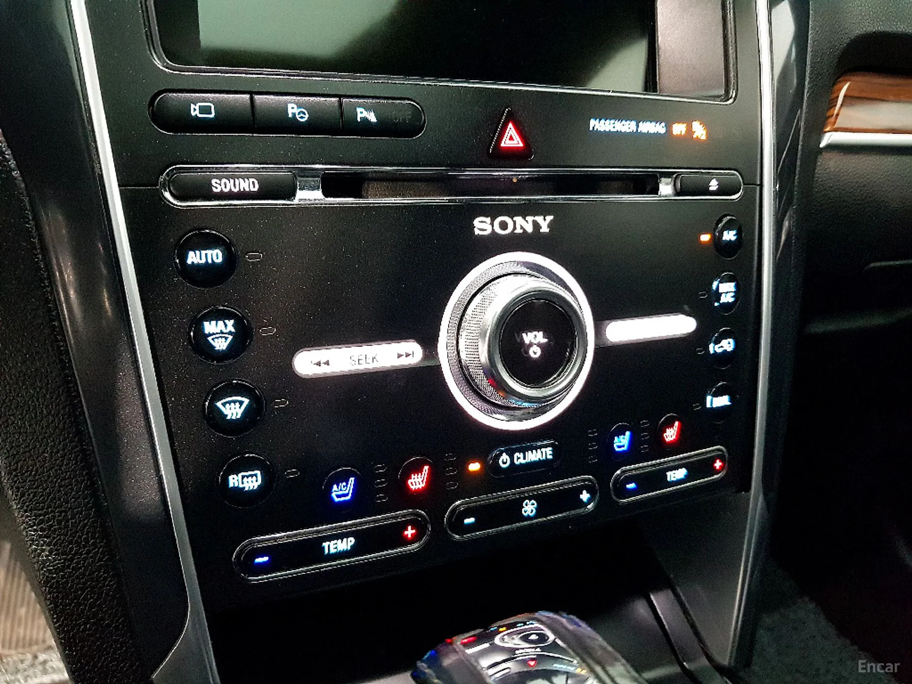 Ford Explorer превью 11