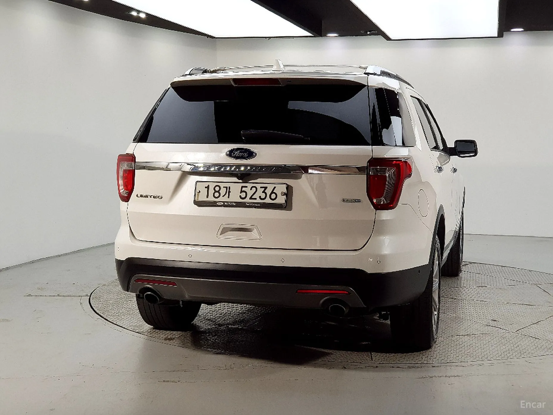 Ford Explorer превью 3