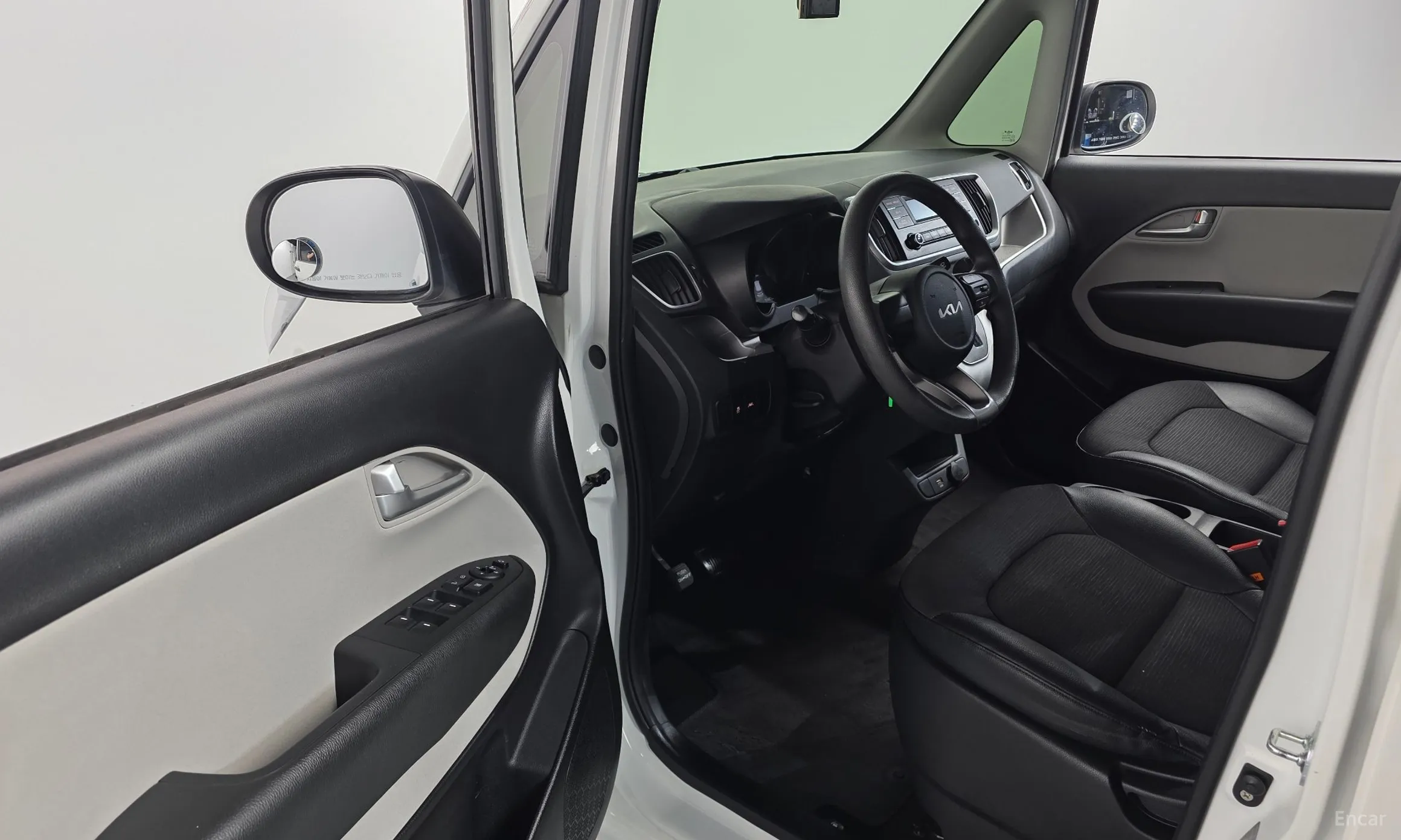 Kia Ray превью 11