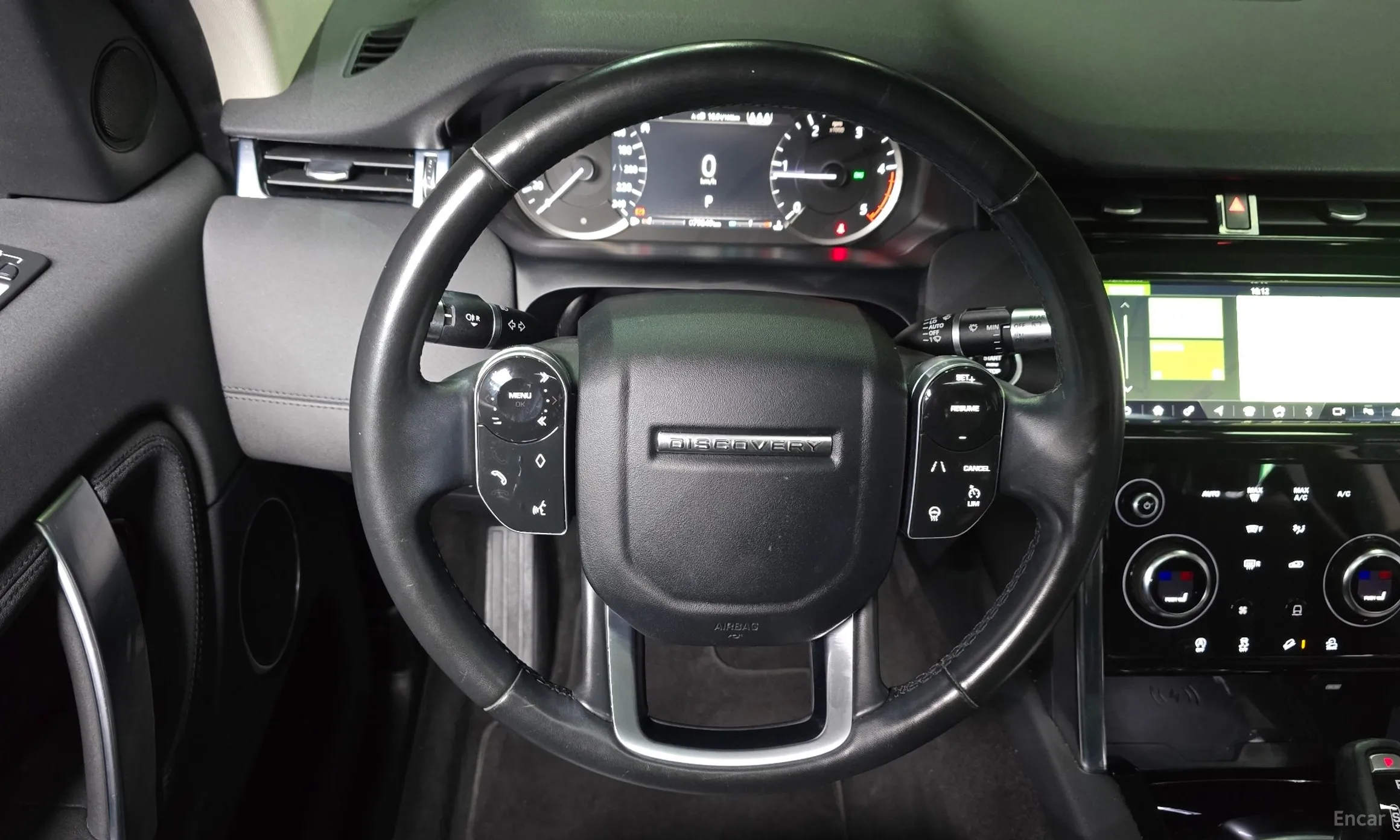 Land Rover Discovery Sports превью 13