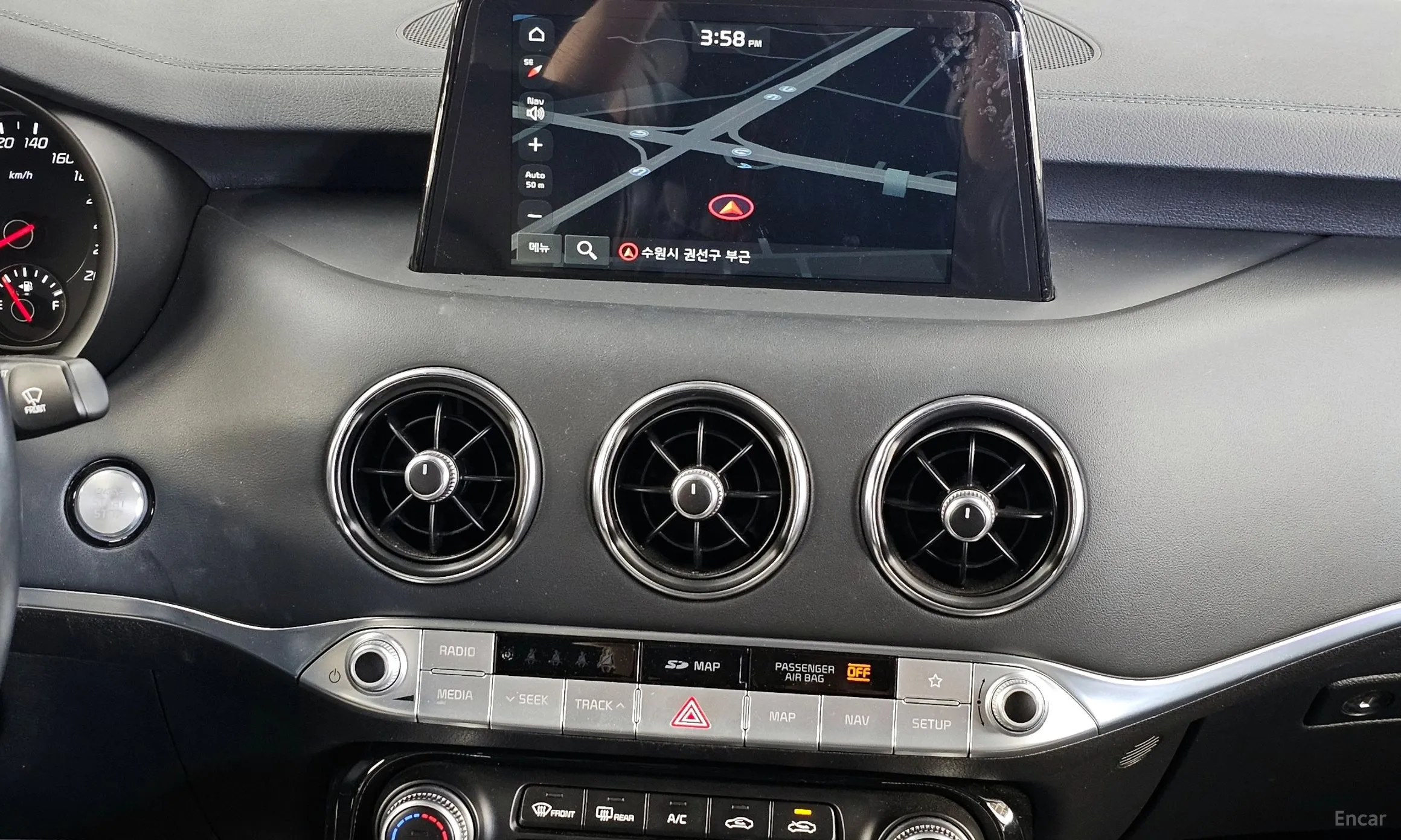 Kia Stinger превью 14