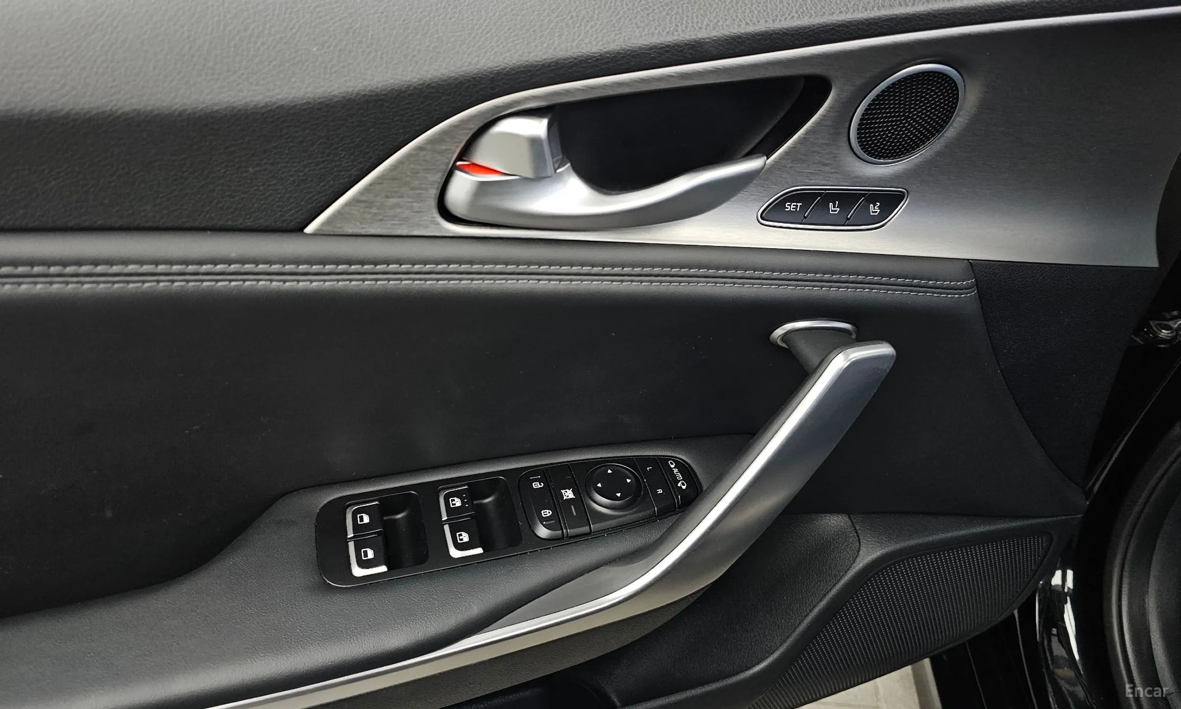 Kia Stinger превью 17