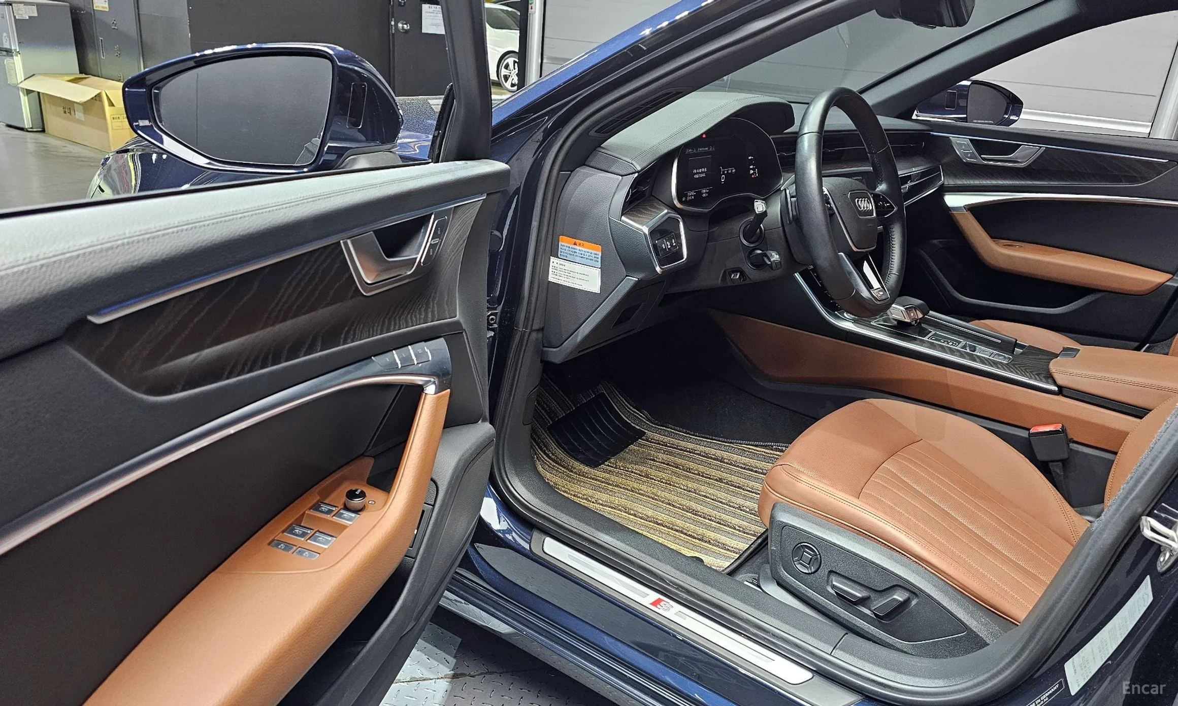 Audi A6 (C8) превью 10
